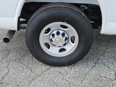 2025 Chevrolet Express Cargo 2500 WT