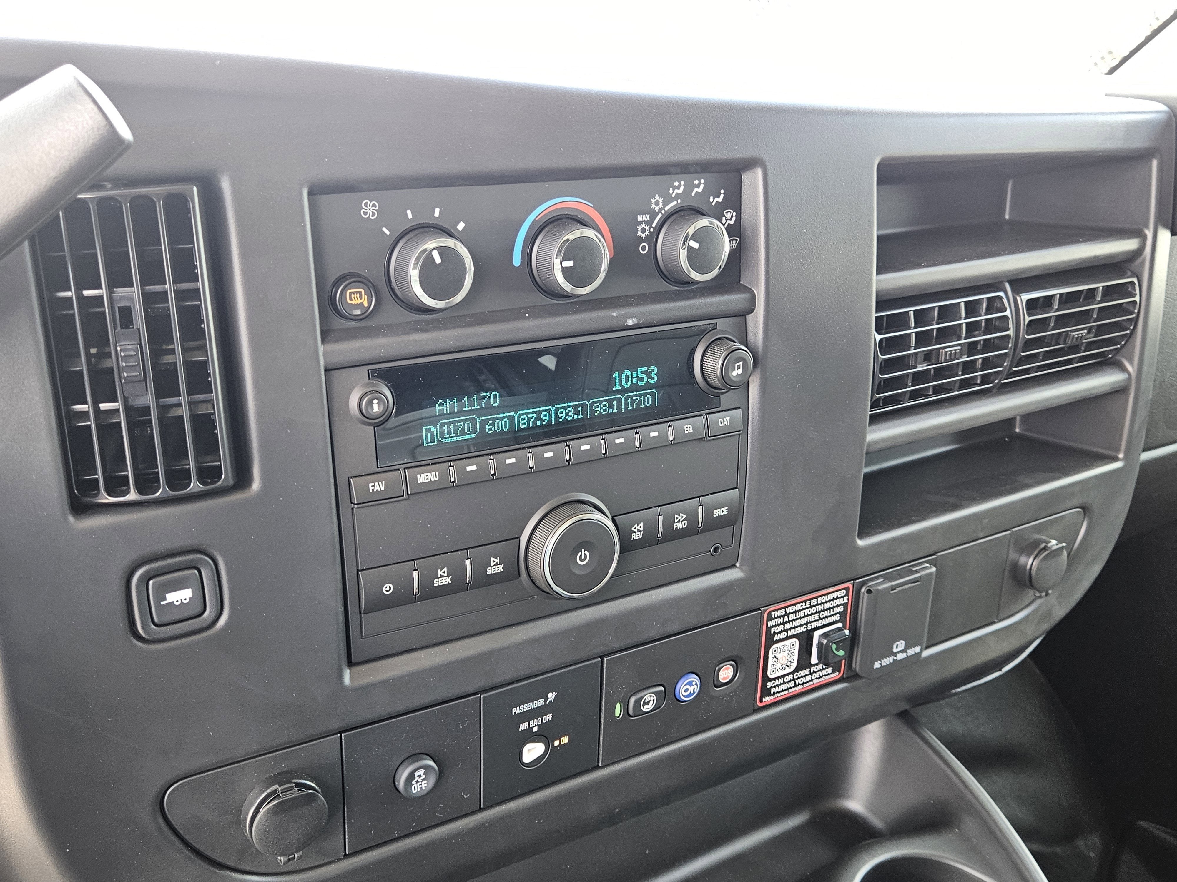 2025 Chevrolet Express Cargo 2500 WT