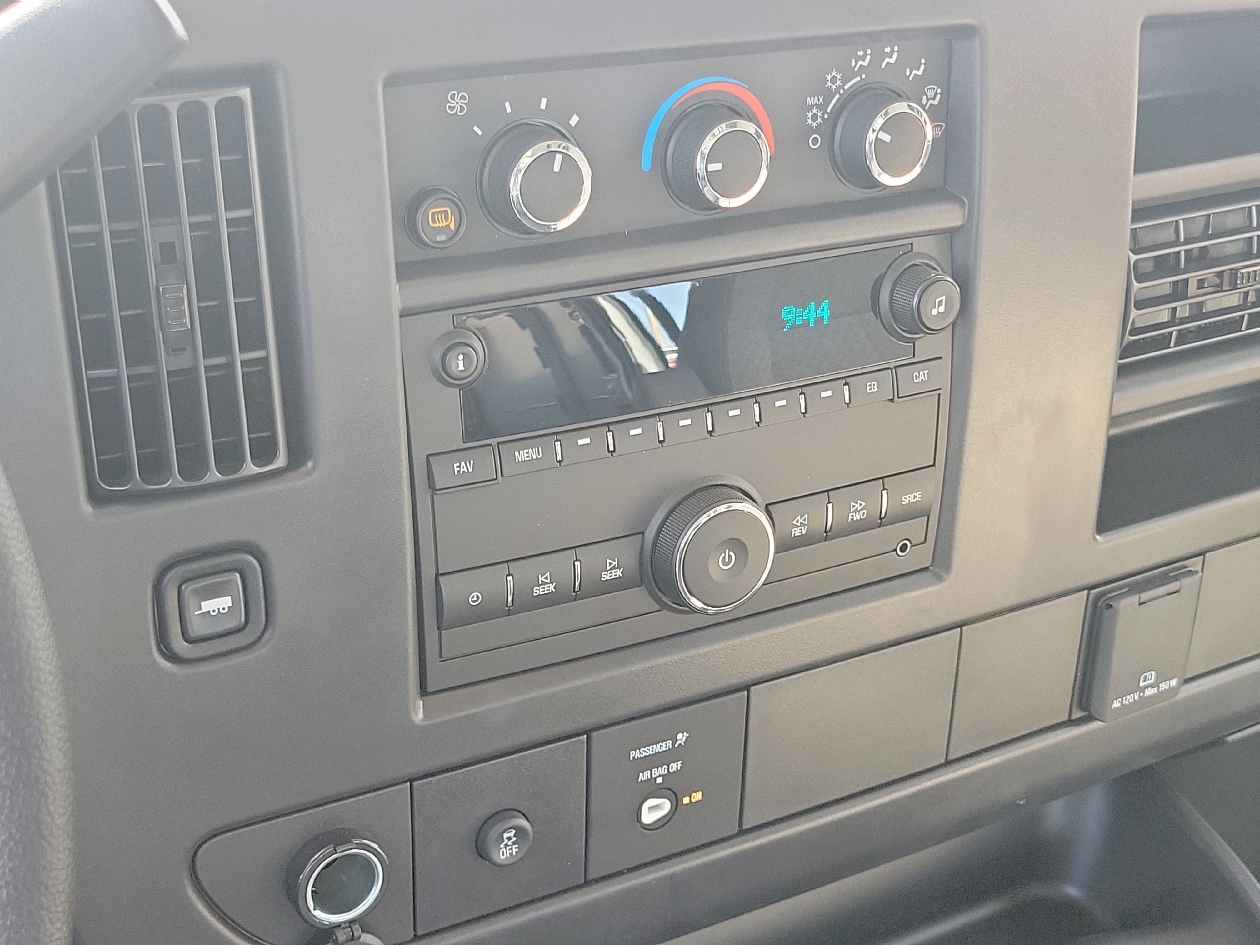 2026 Chevrolet Express Cargo Work Van - Photo 26