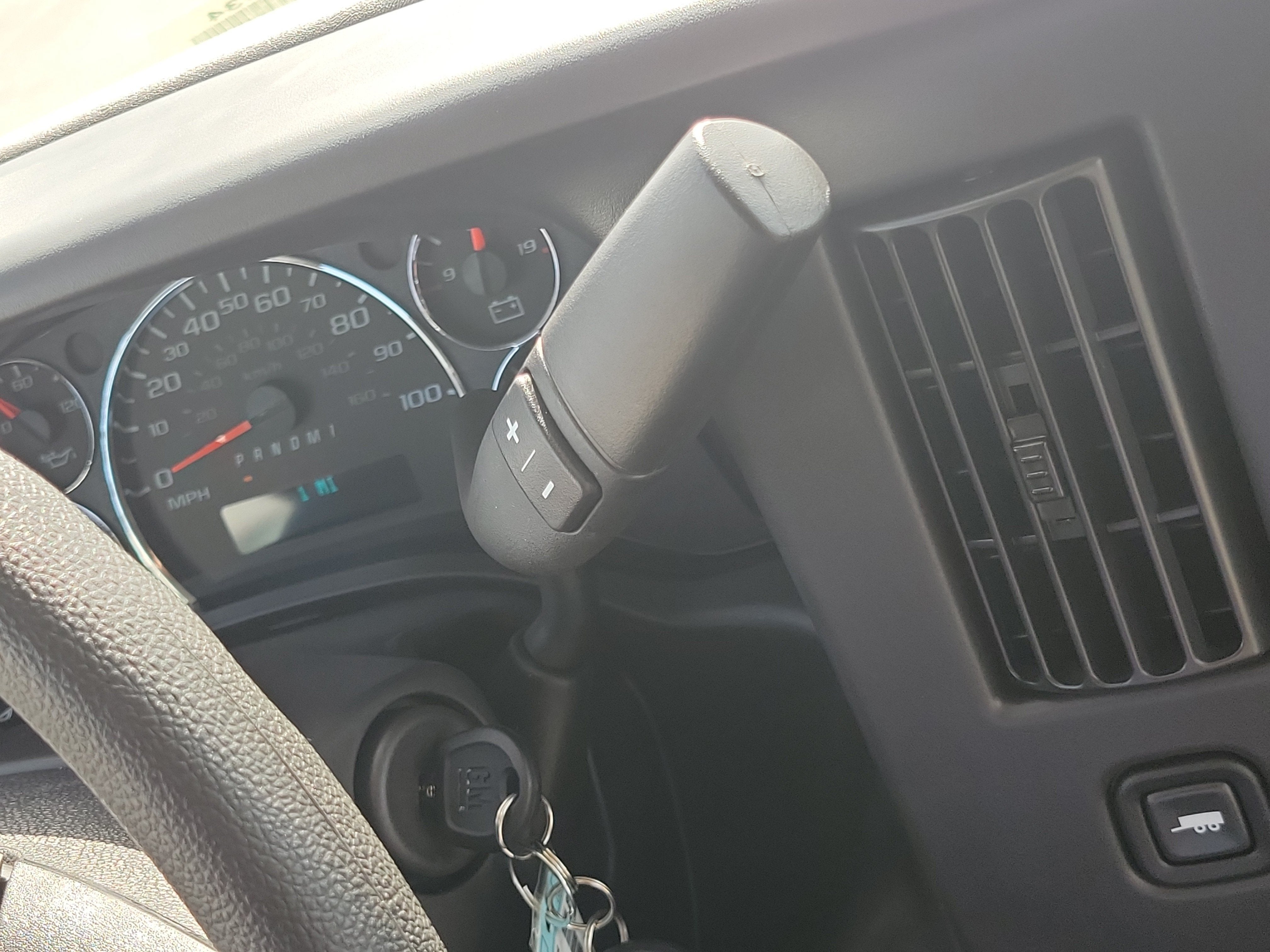 2026 Chevrolet Express Cargo Work Van - Photo 30