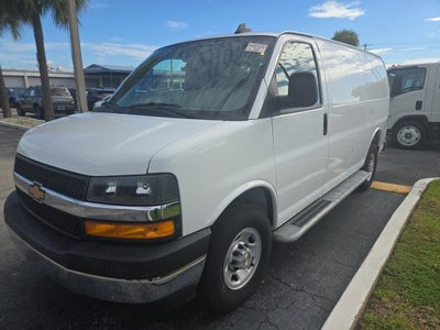 2025 Chevrolet Express Cargo WT