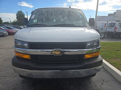 2025 Chevrolet Express Cargo WT