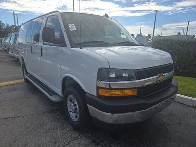 2025 Chevrolet Express Cargo WT