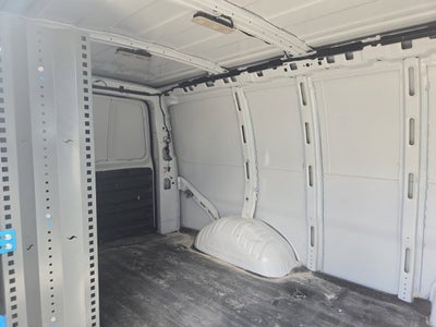 2025 Chevrolet Express Cargo WT