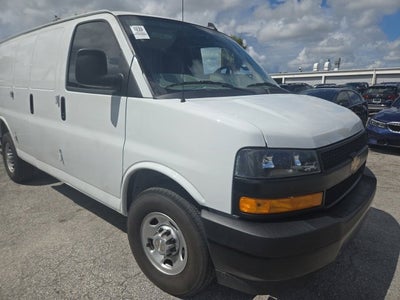 2025 Chevrolet Express Cargo WT