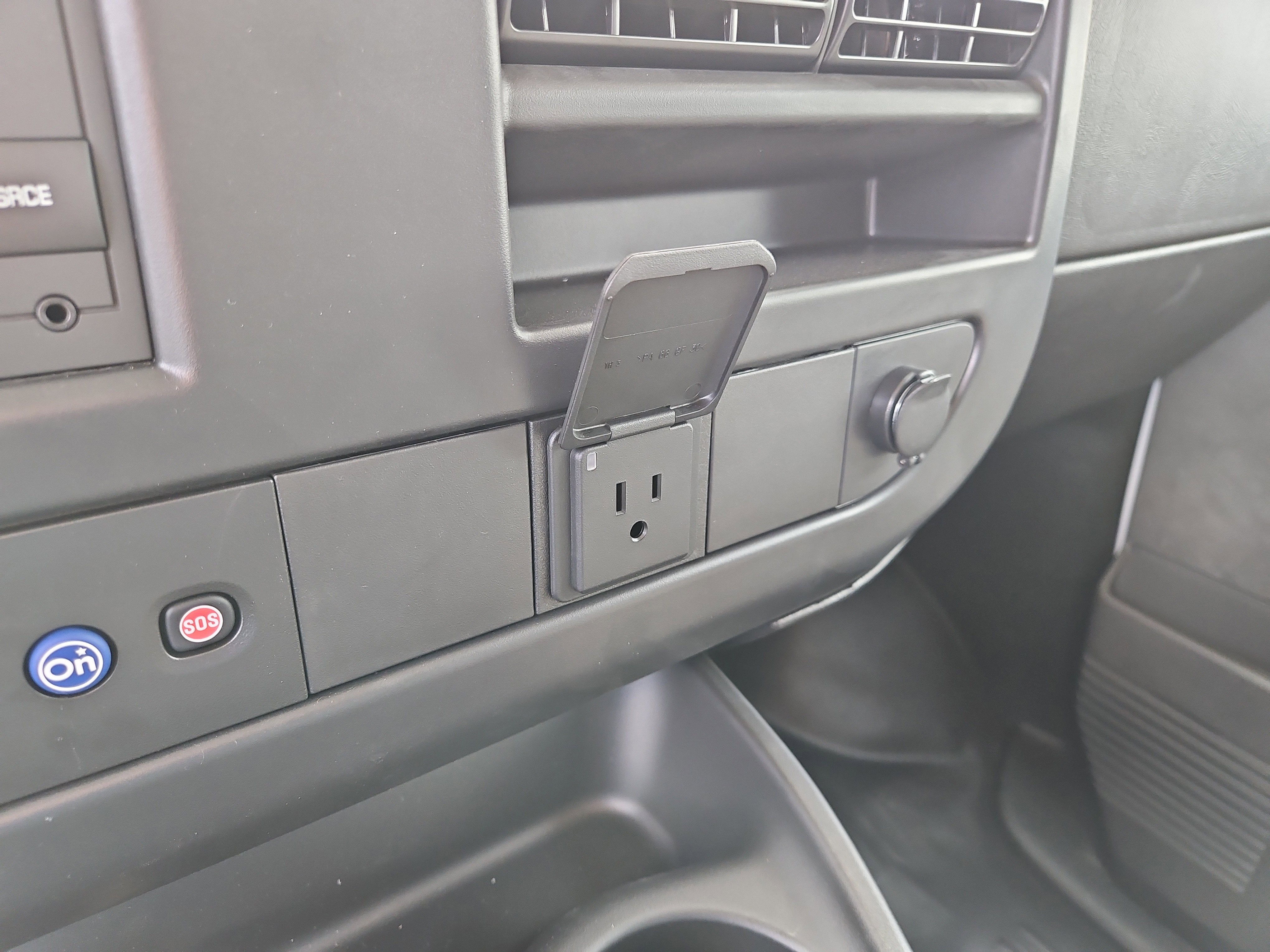 2025 Chevrolet Express Cargo 2500 WT