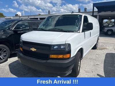 2025 Chevrolet Express Cargo WT