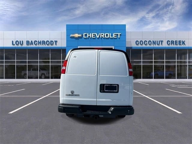 2025 Chevrolet Express Cargo 2500 WT