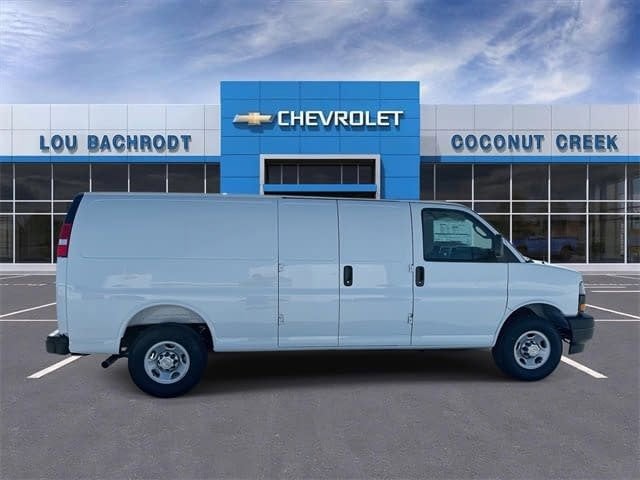 2025 Chevrolet Express Cargo 2500 WT