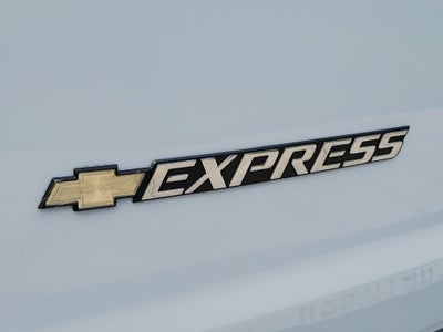 2025 Chevrolet Express Cargo WT