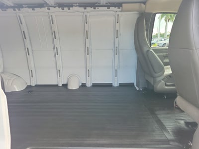 2025 Chevrolet Express Cargo WT