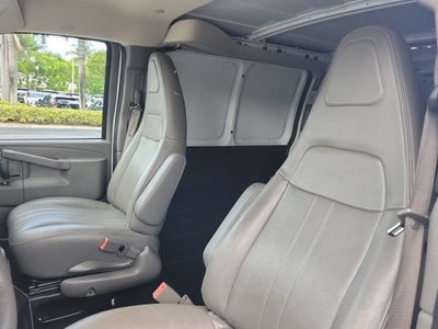 2025 Chevrolet Express Cargo WT