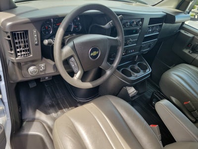 2025 Chevrolet Express Cargo WT
