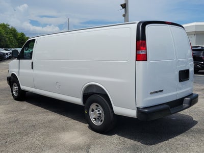 2025 Chevrolet Express Cargo WT