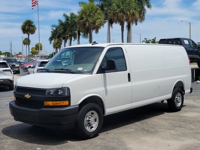 2025 Chevrolet Express Cargo WT