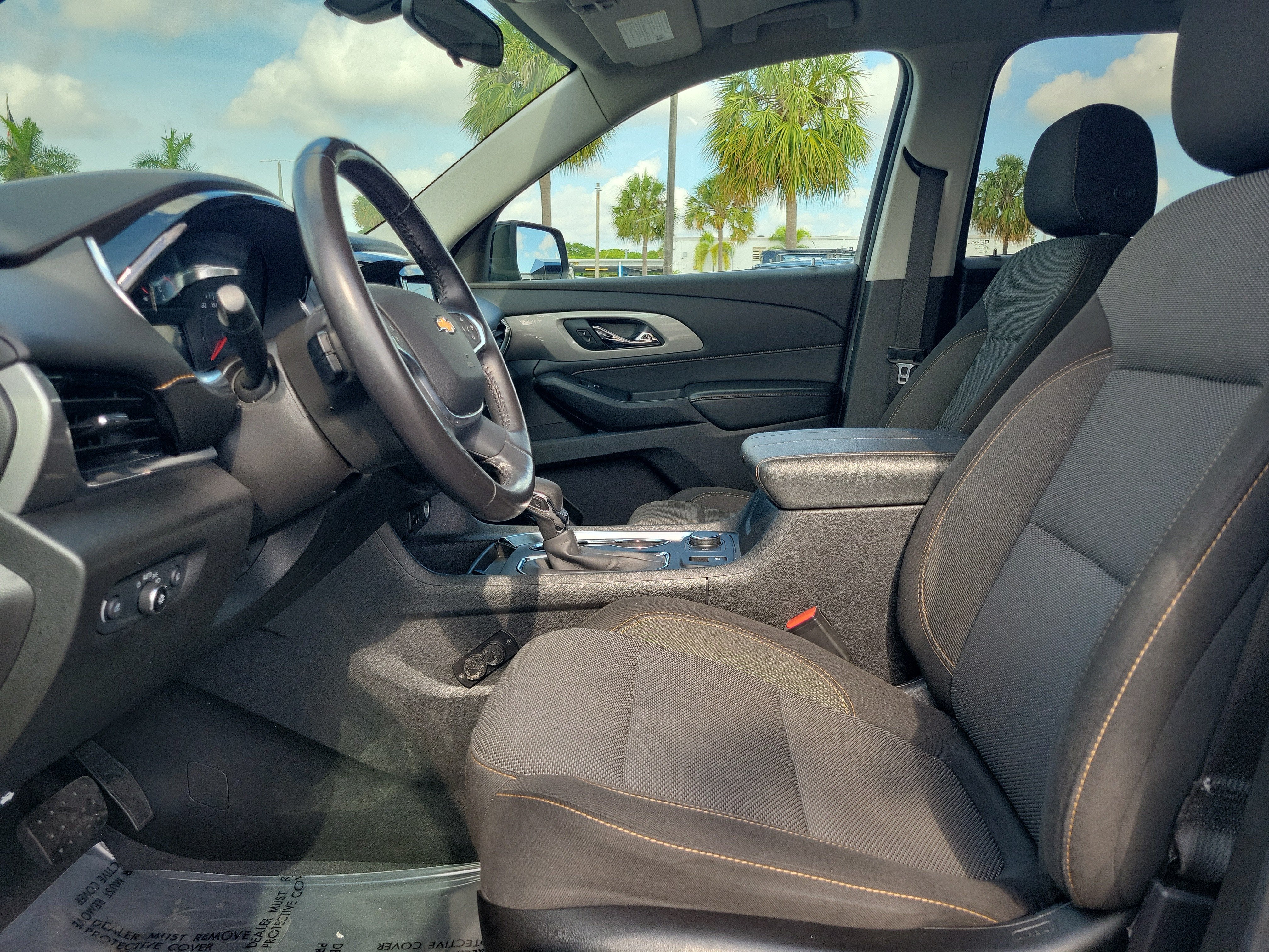 2021 Chevrolet Traverse LT Cloth