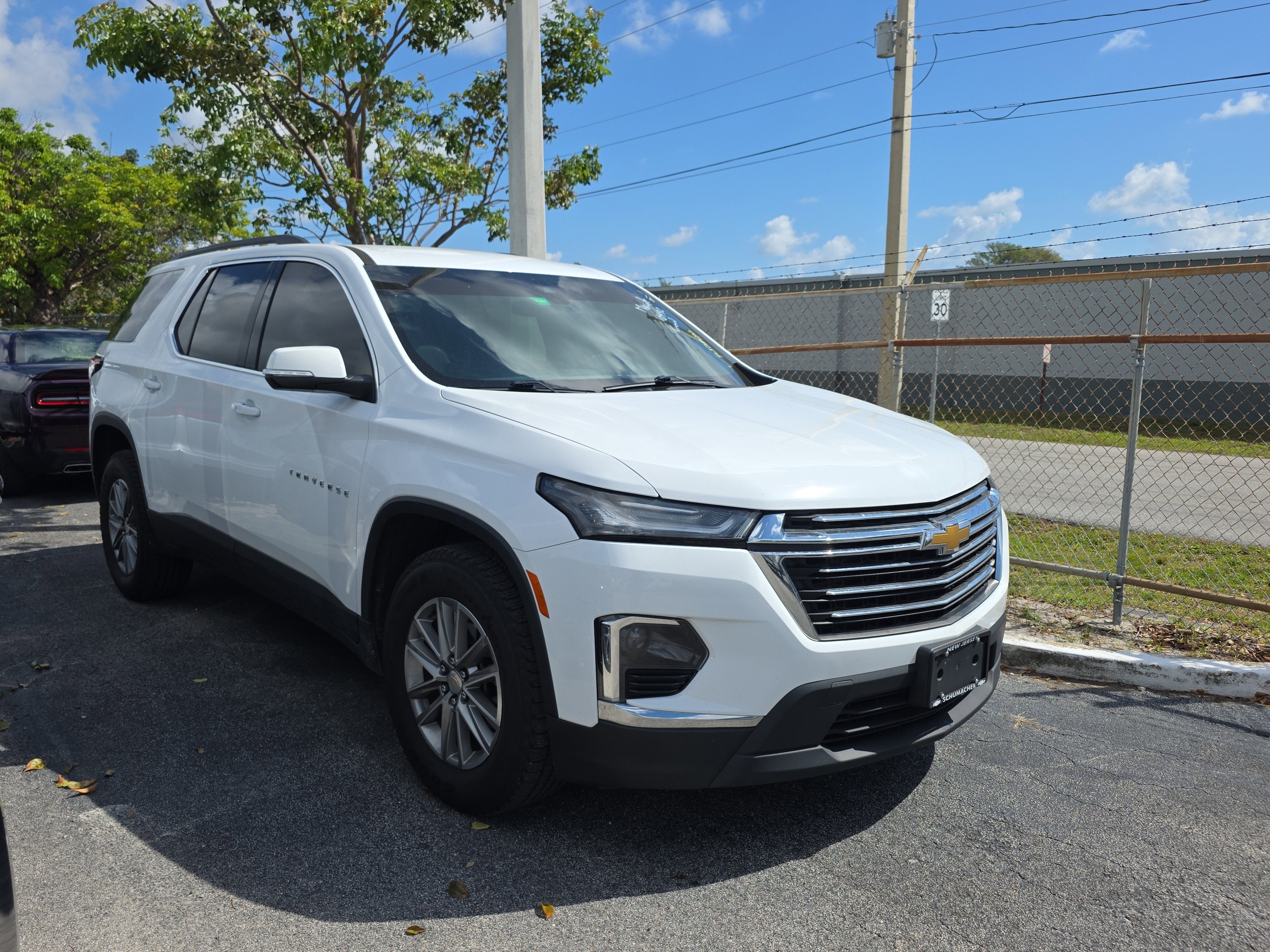 2023 Chevrolet Traverse LT Leather