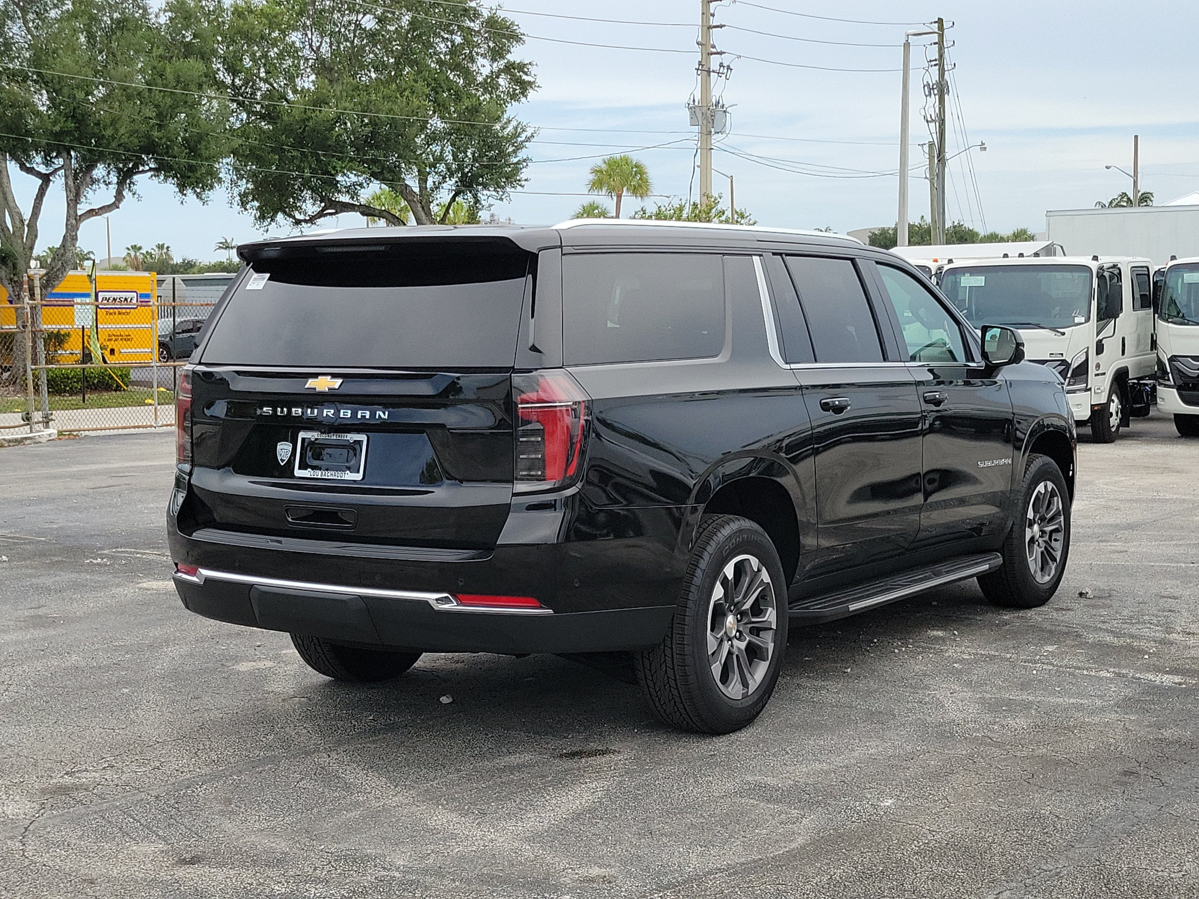2026 Chevrolet Suburban LS