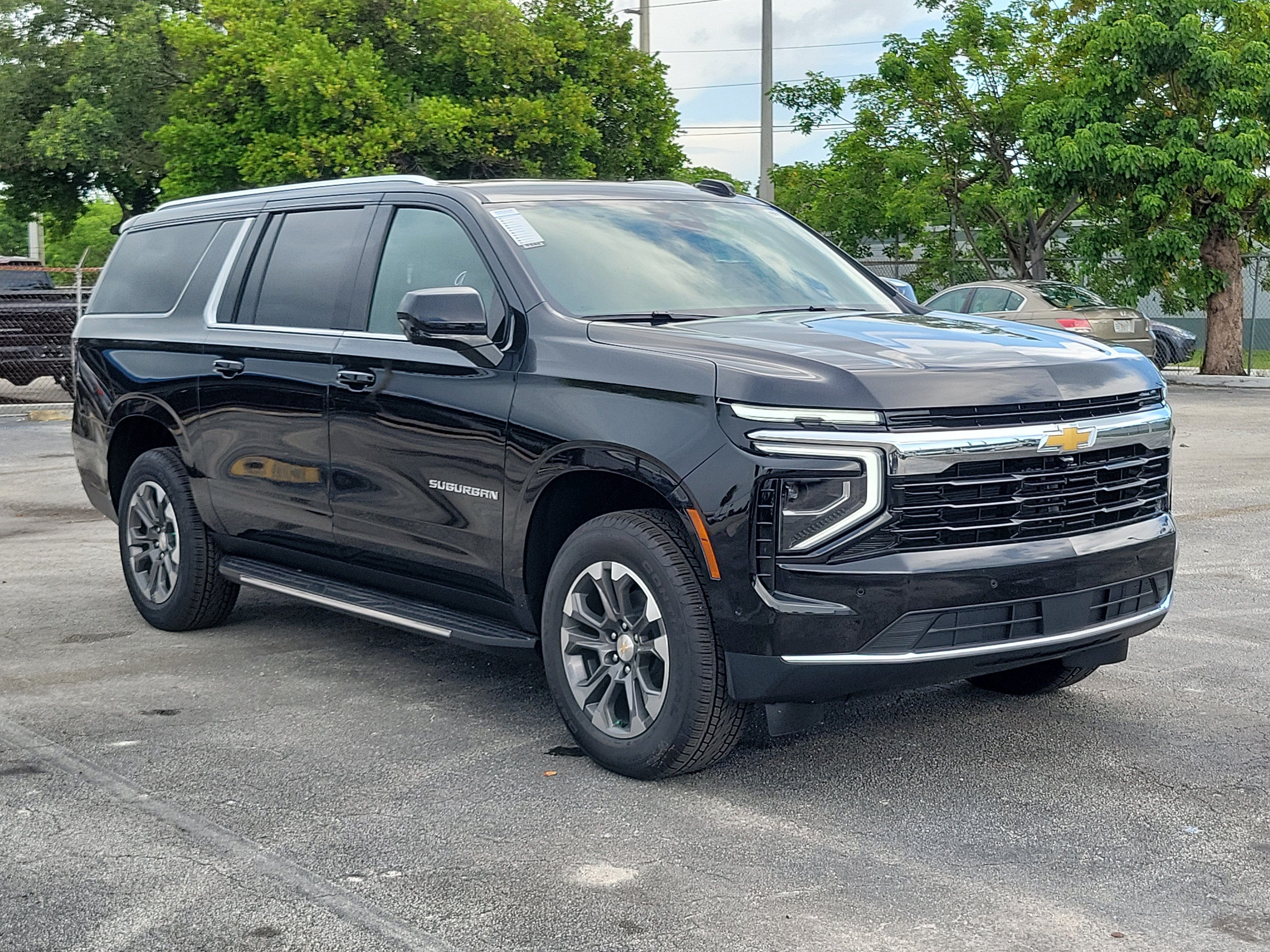 2026 Chevrolet Suburban LS
