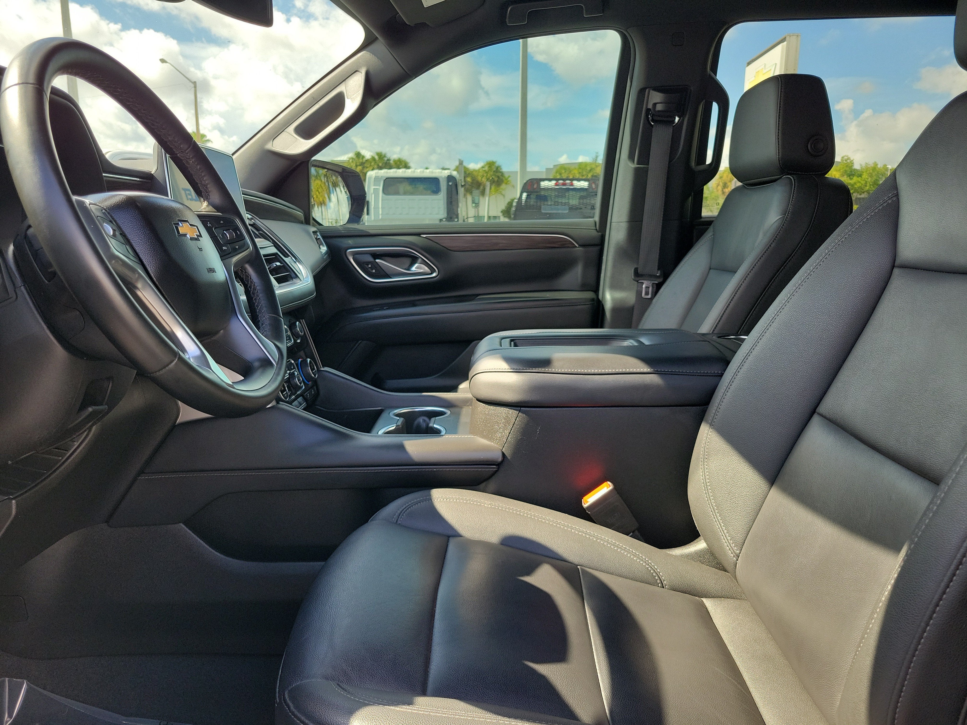 2024 Chevrolet Suburban LT