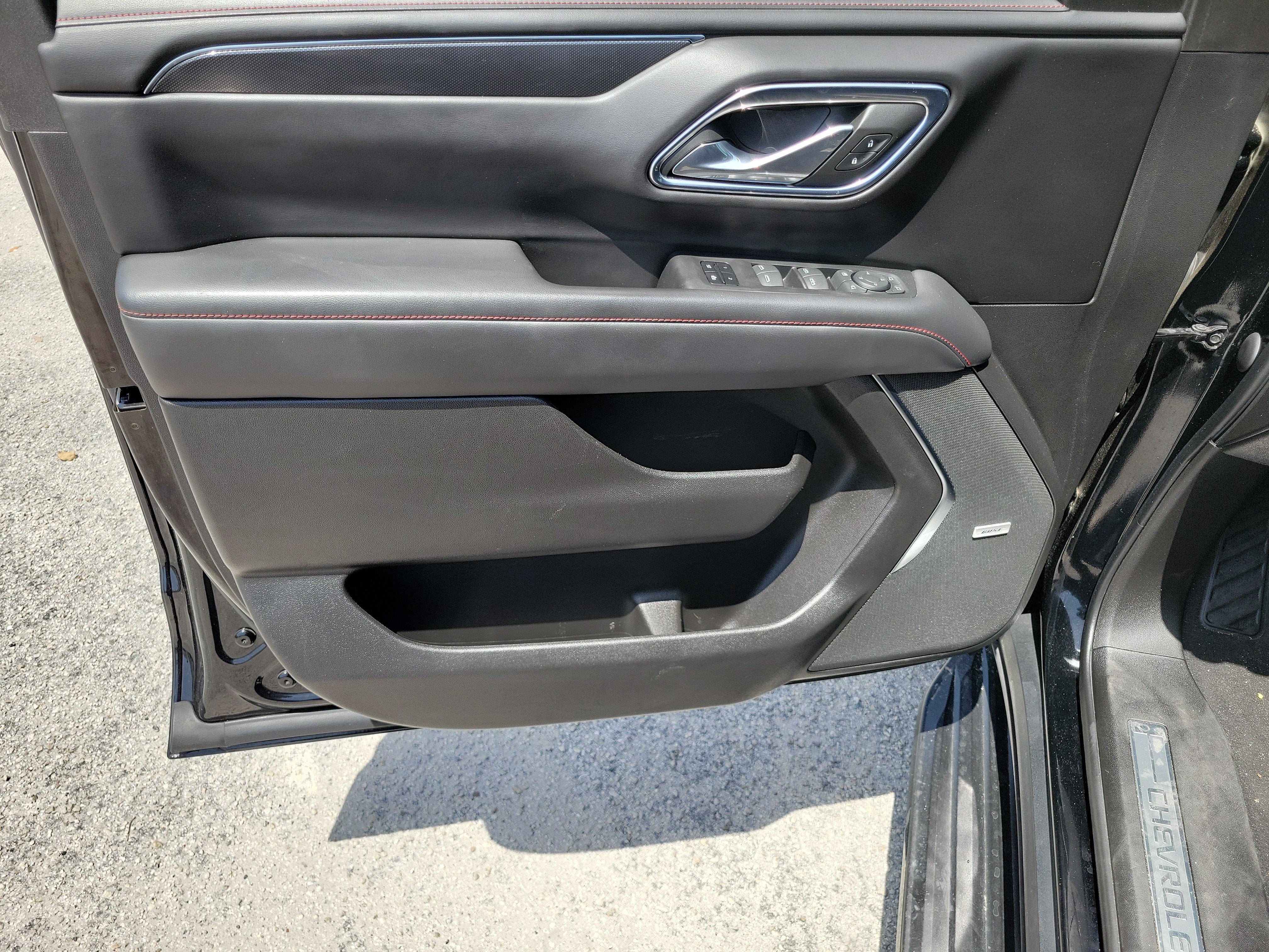 2023 Chevrolet Suburban RST