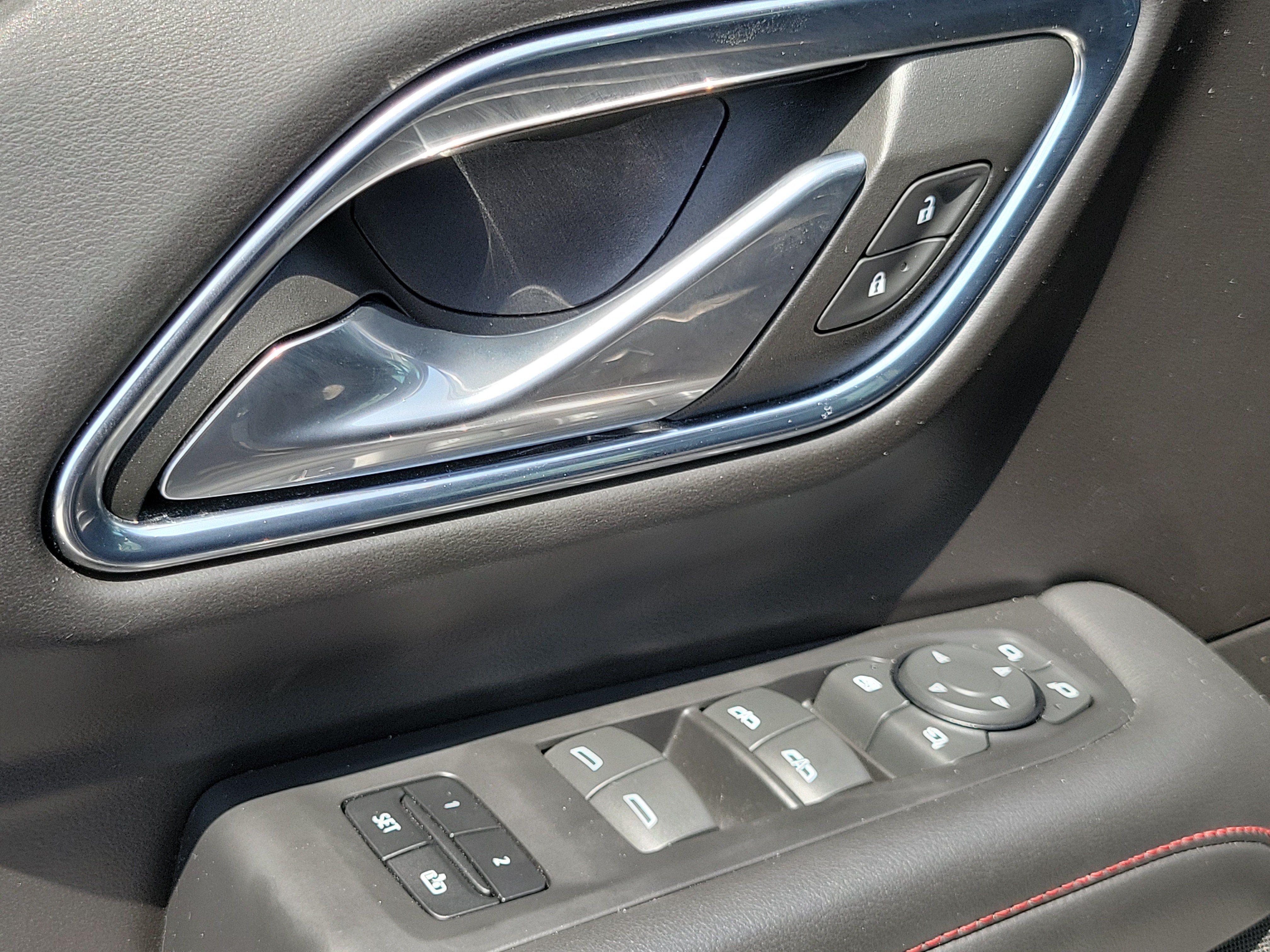 2023 Chevrolet Suburban RST