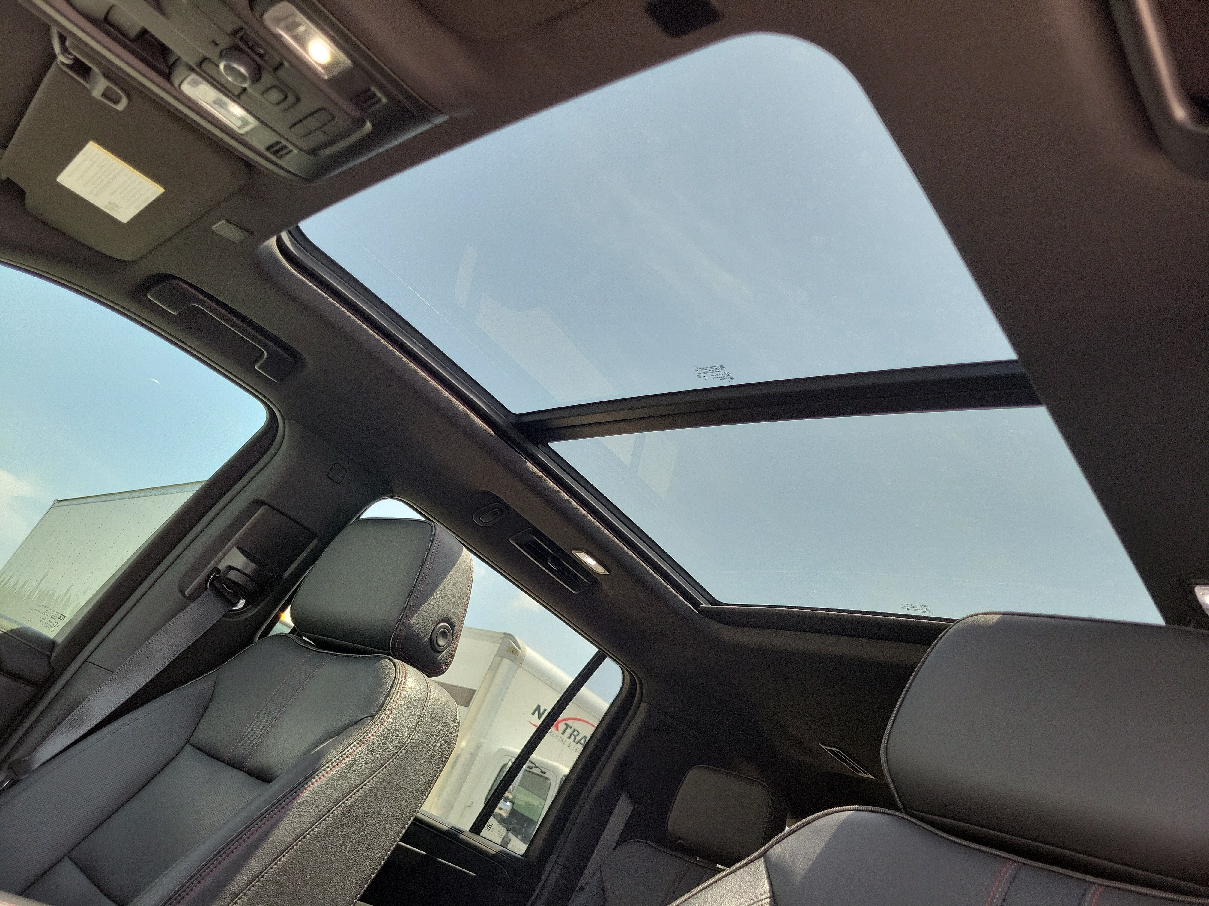 2023 Chevrolet Suburban RST