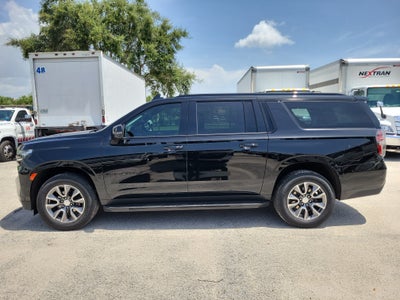 2023 Chevrolet Suburban RST
