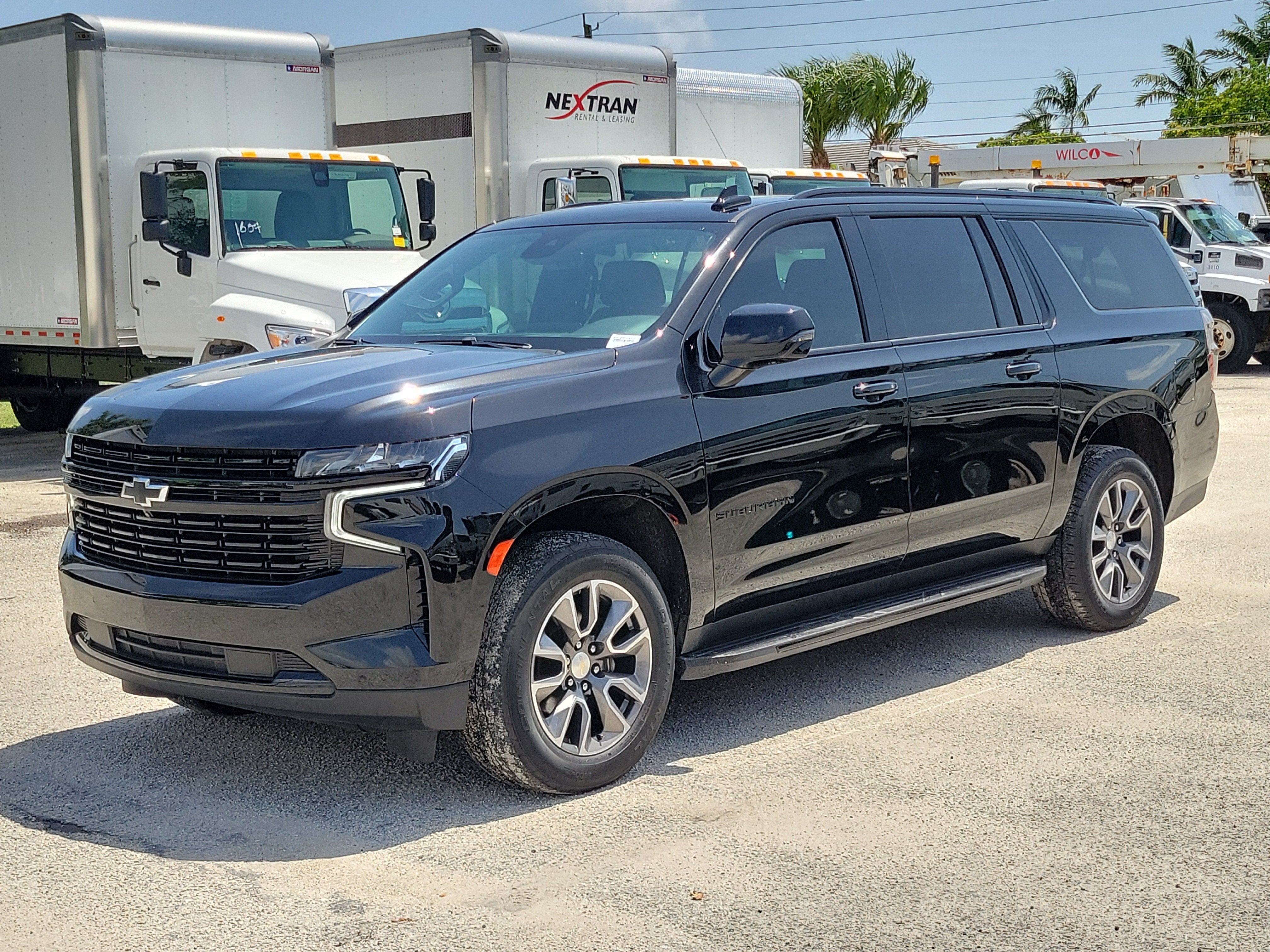 2023 Chevrolet Suburban RST