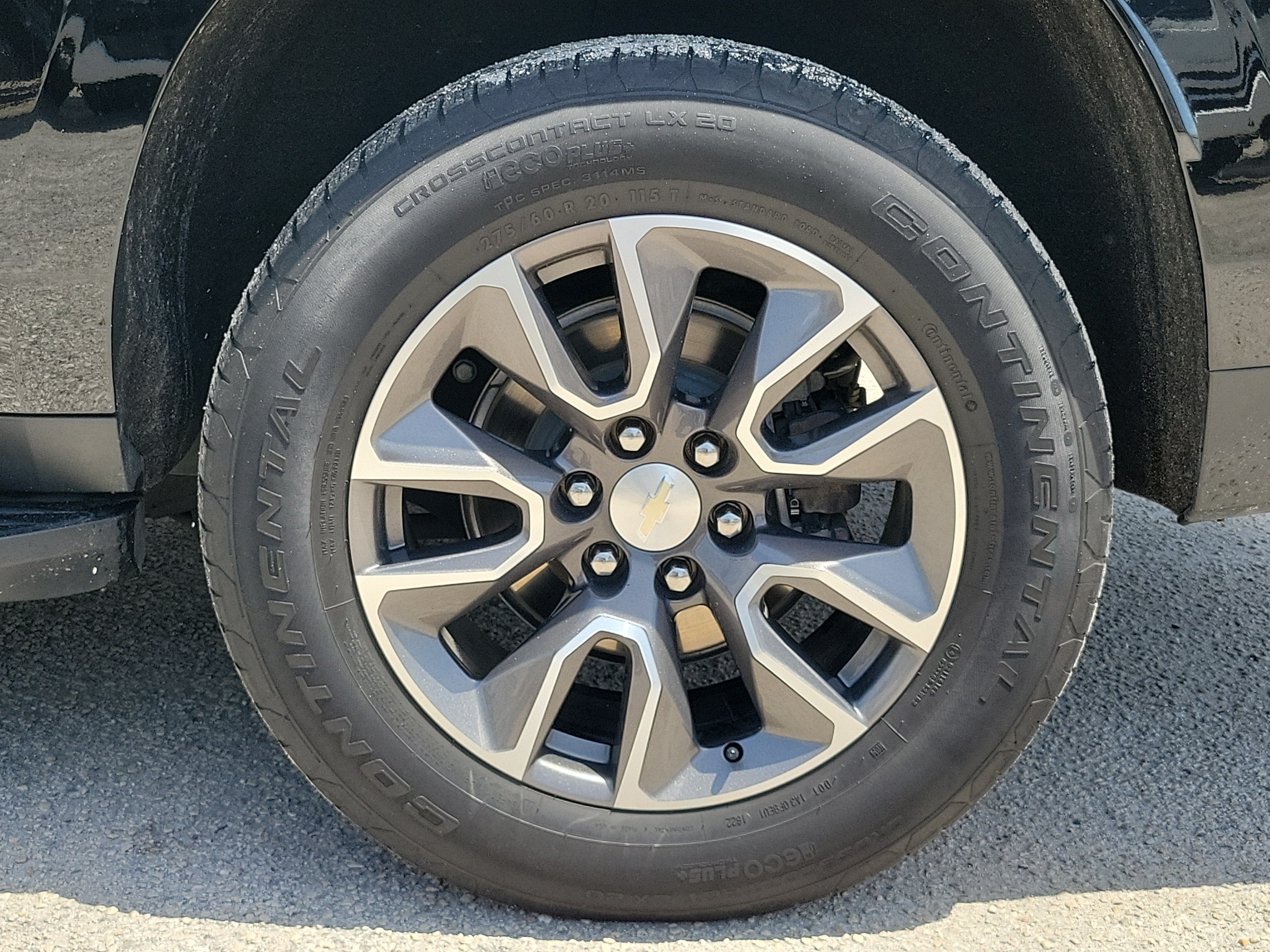 2023 Chevrolet Suburban RST