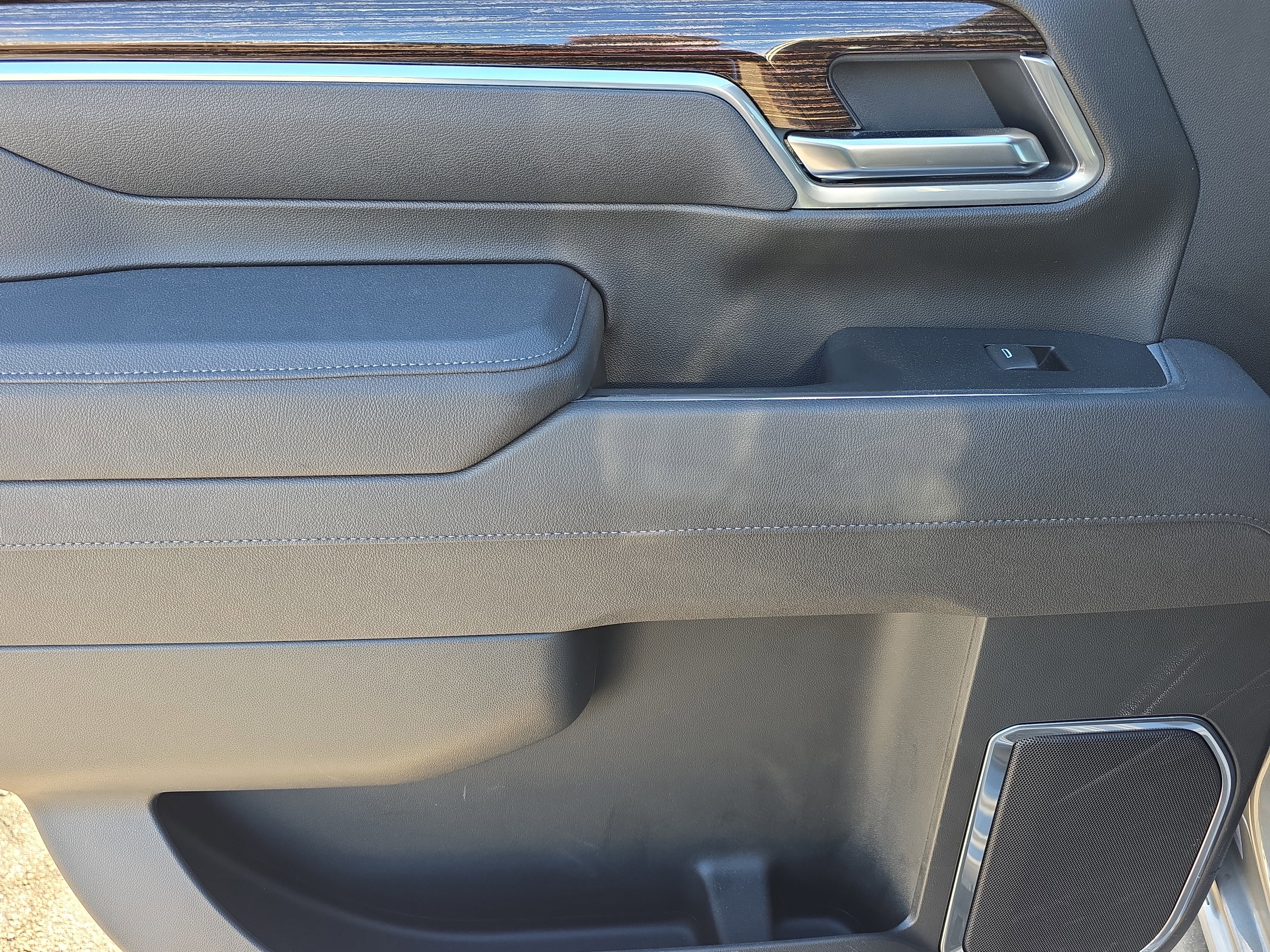 2025 GMC Sierra 2500 HD SLE