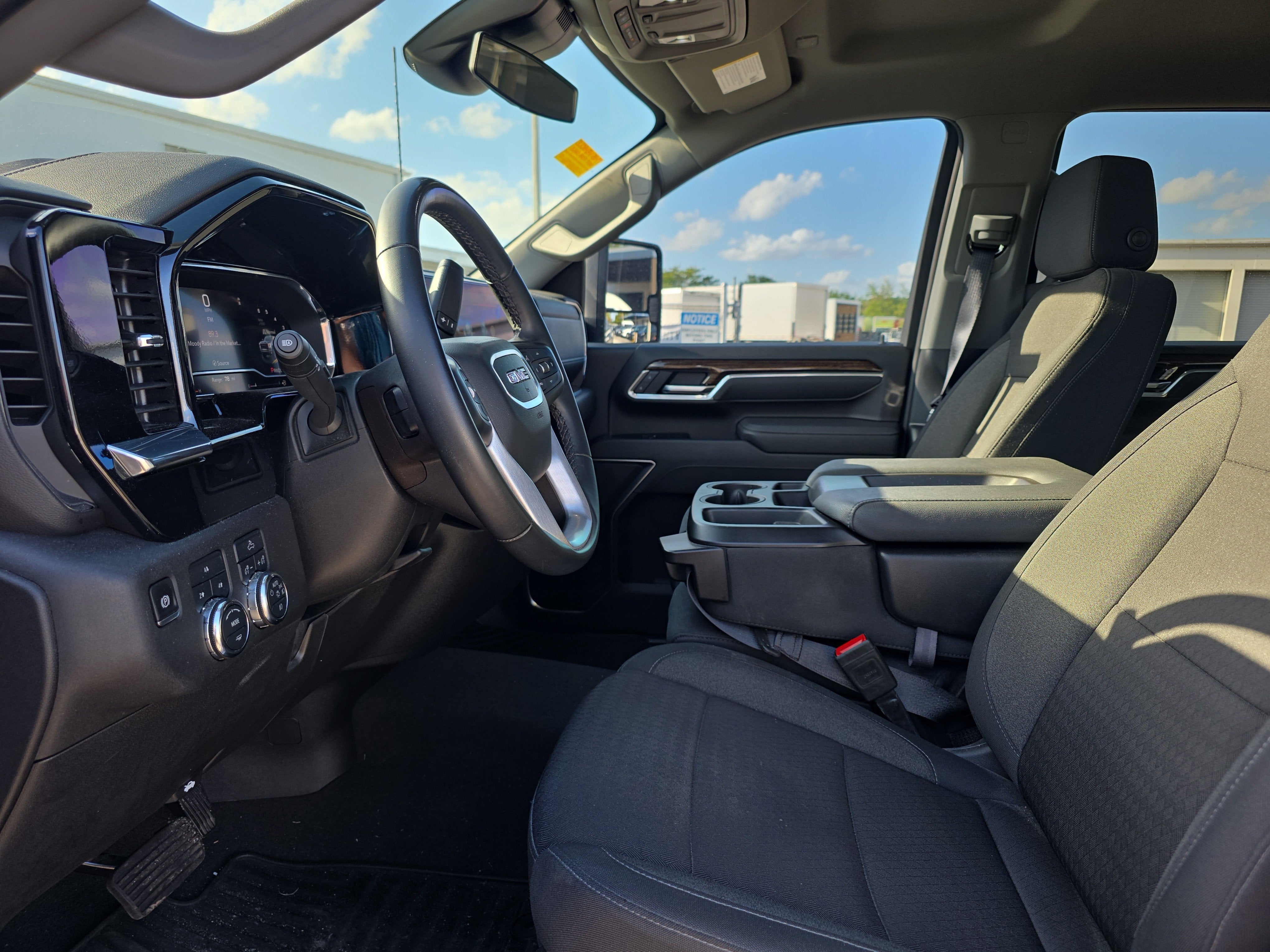 2025 GMC Sierra 2500 HD SLE