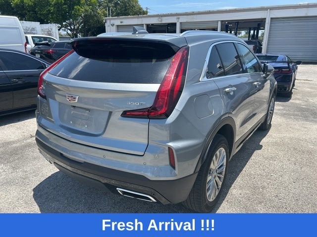 2025 Cadillac XT4 Premium Luxury