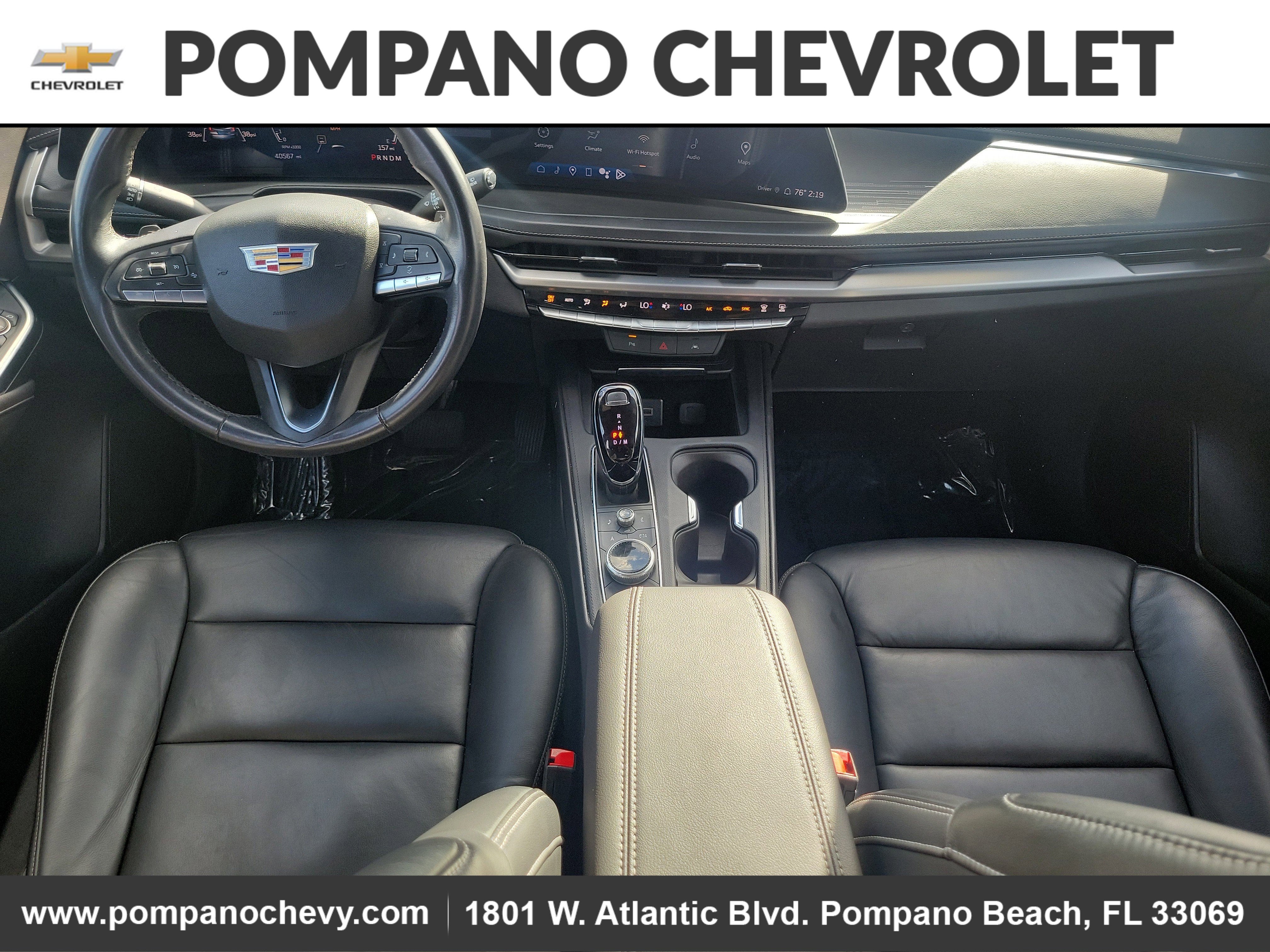 2024 Cadillac XT4 Premium Luxury