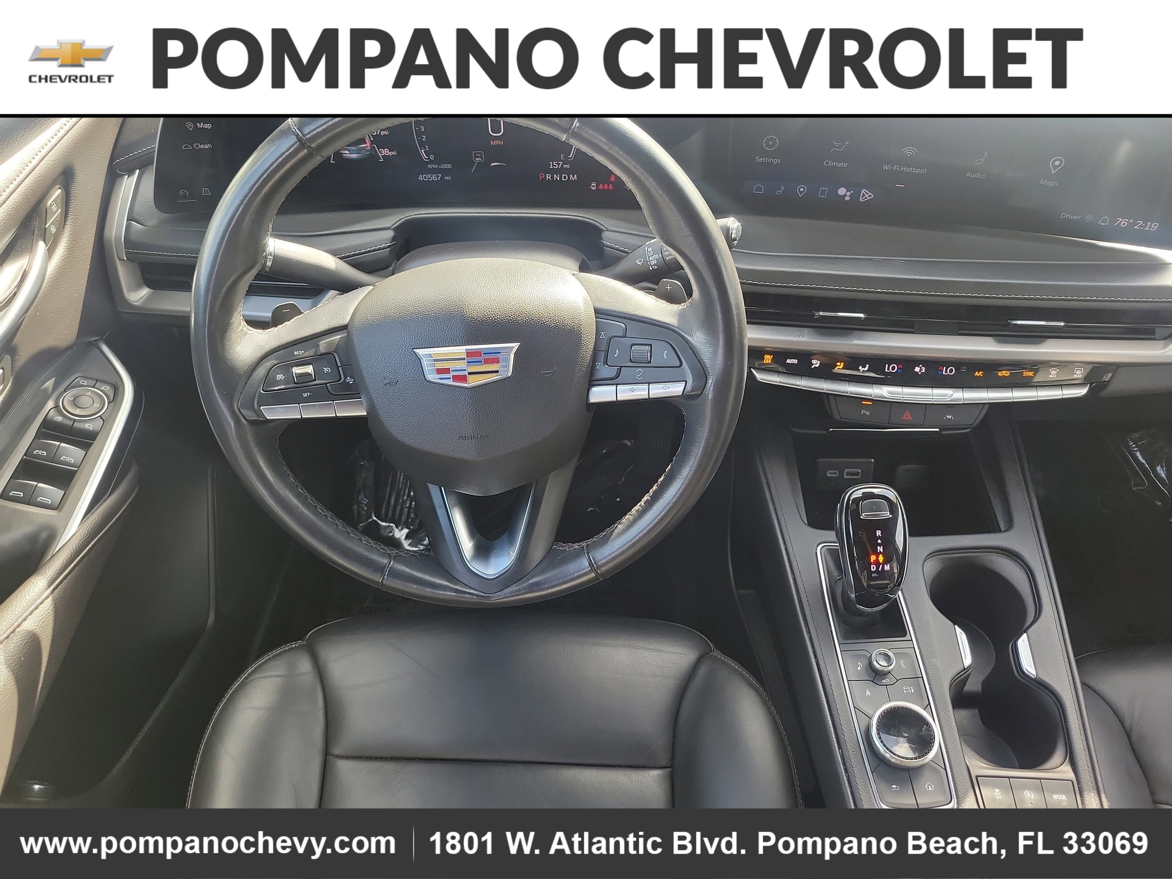 2024 Cadillac XT4 Premium Luxury