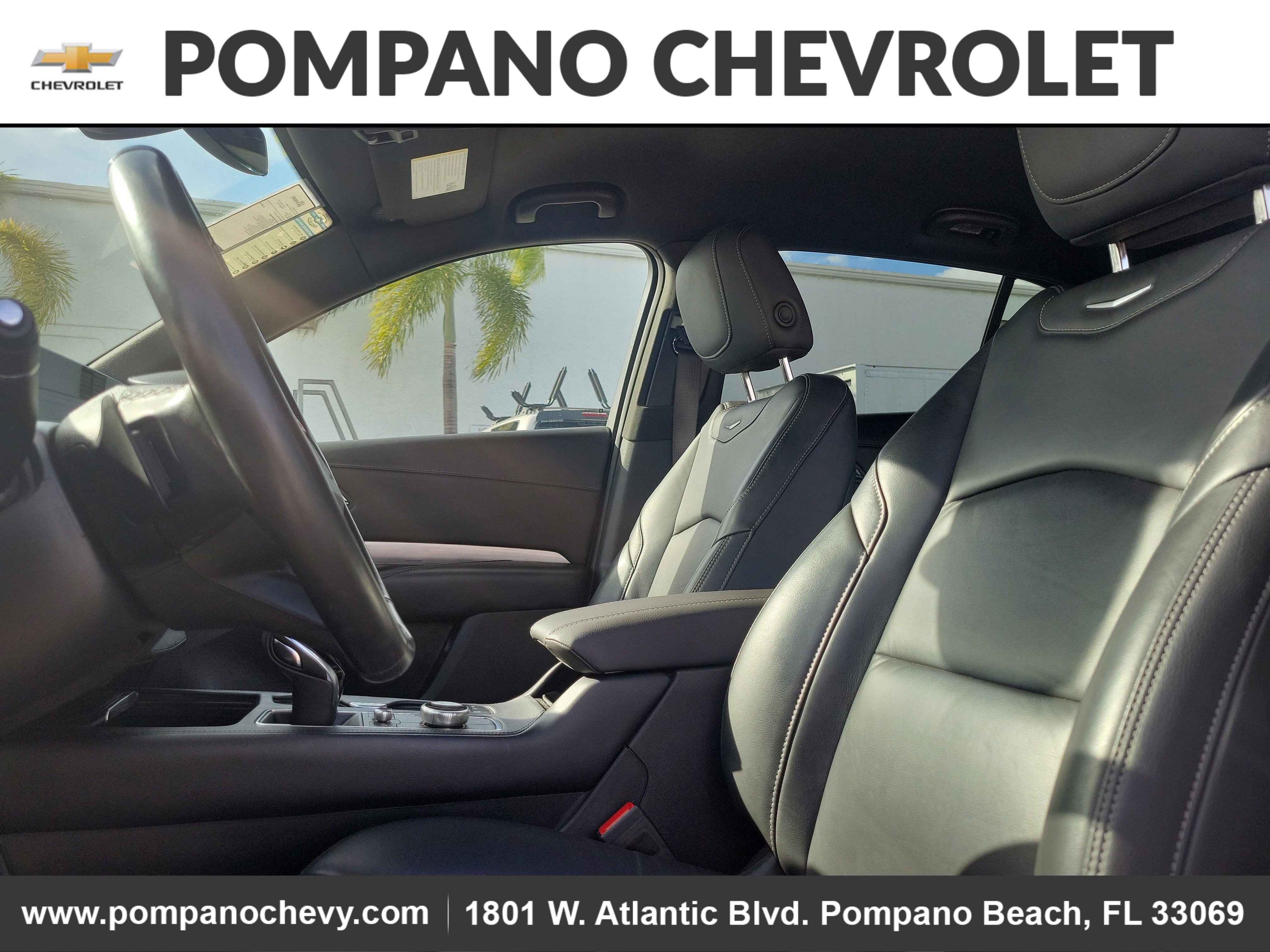 2024 Cadillac XT4 Premium Luxury