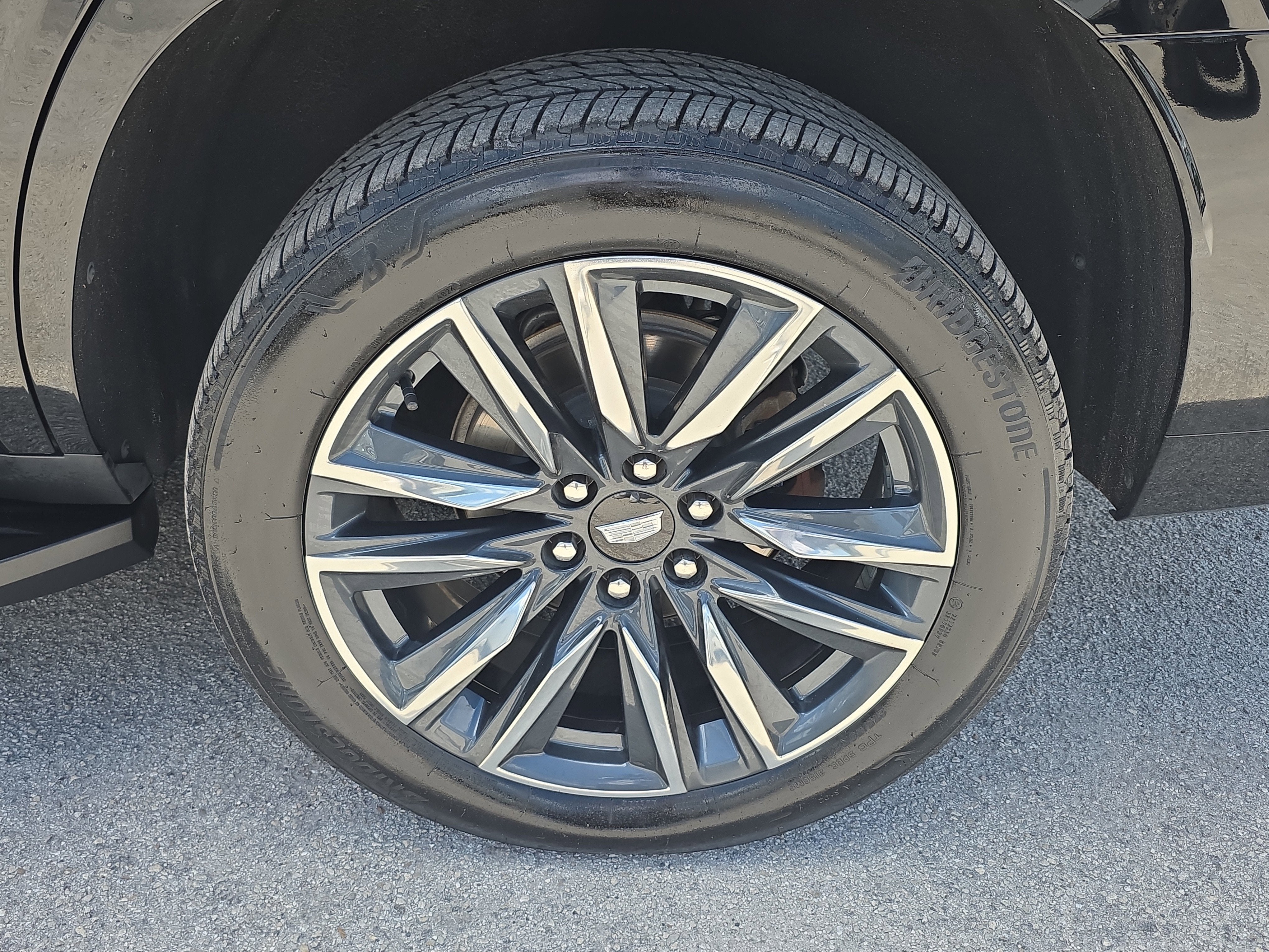2023 Cadillac Escalade Sport
