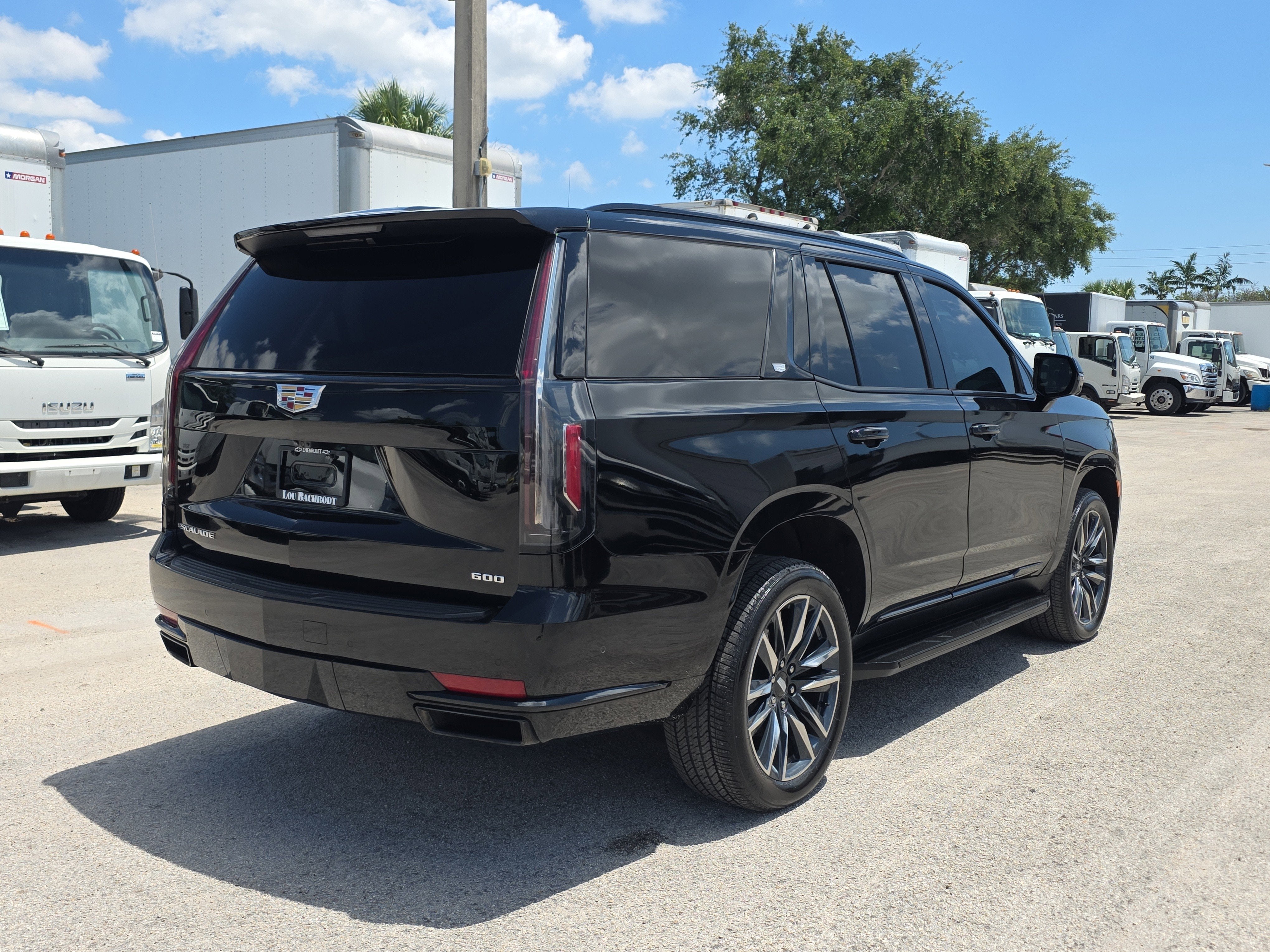 2023 Cadillac Escalade Sport