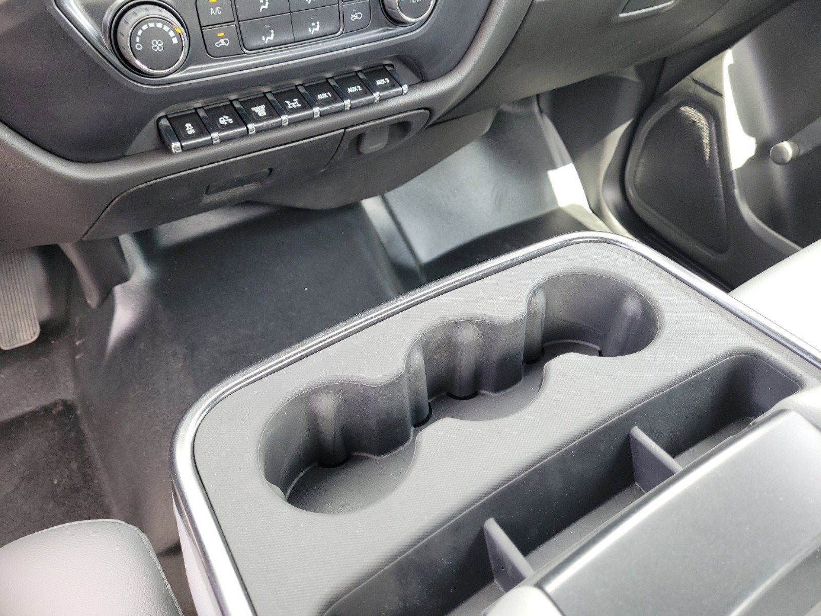 2024 Chevrolet Silverado 5500 HD Work Truck