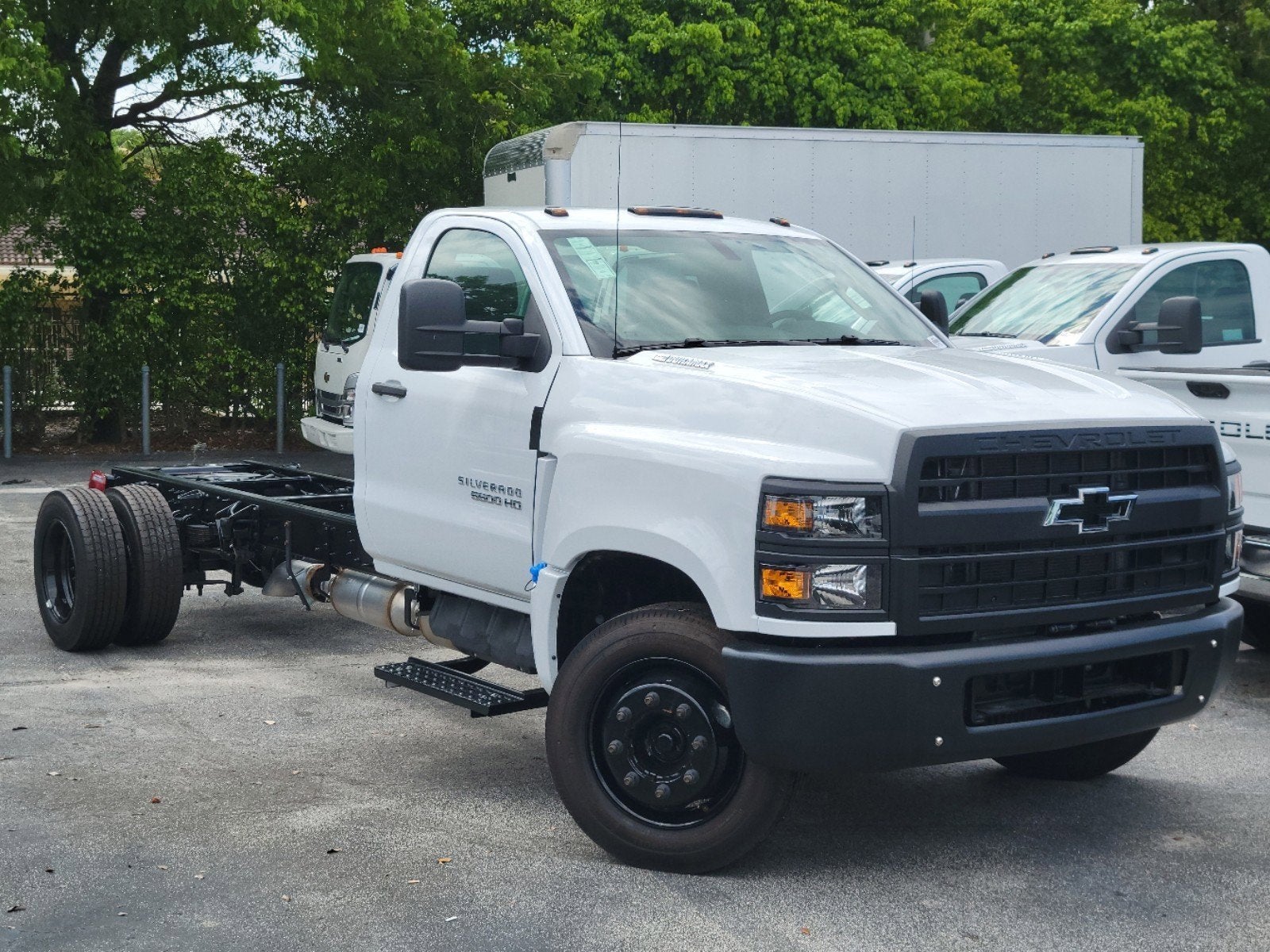 2024 Chevrolet Silverado 5500 HD Work Truck