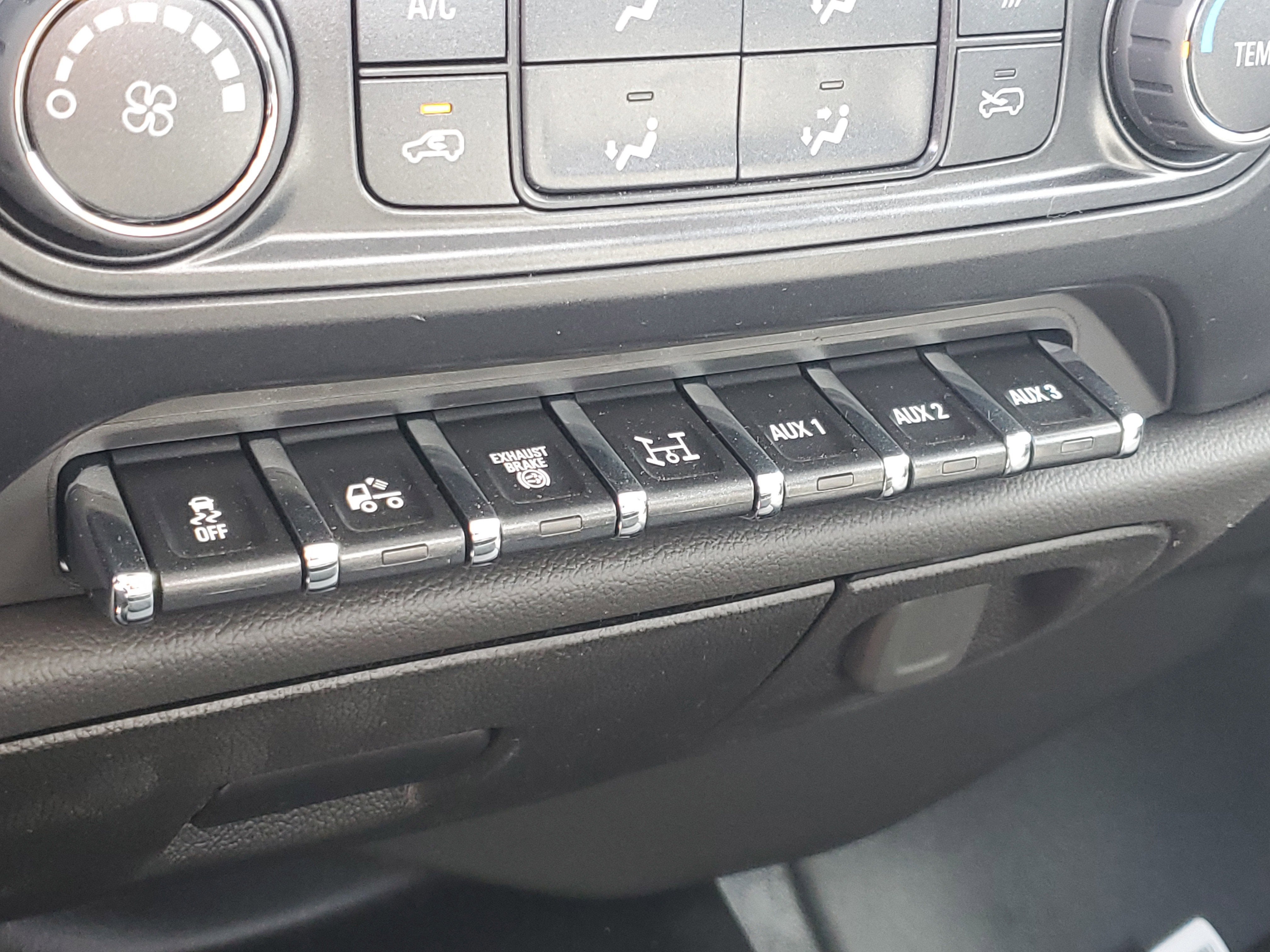 2024 Chevrolet Silverado 5500 HD Work Truck