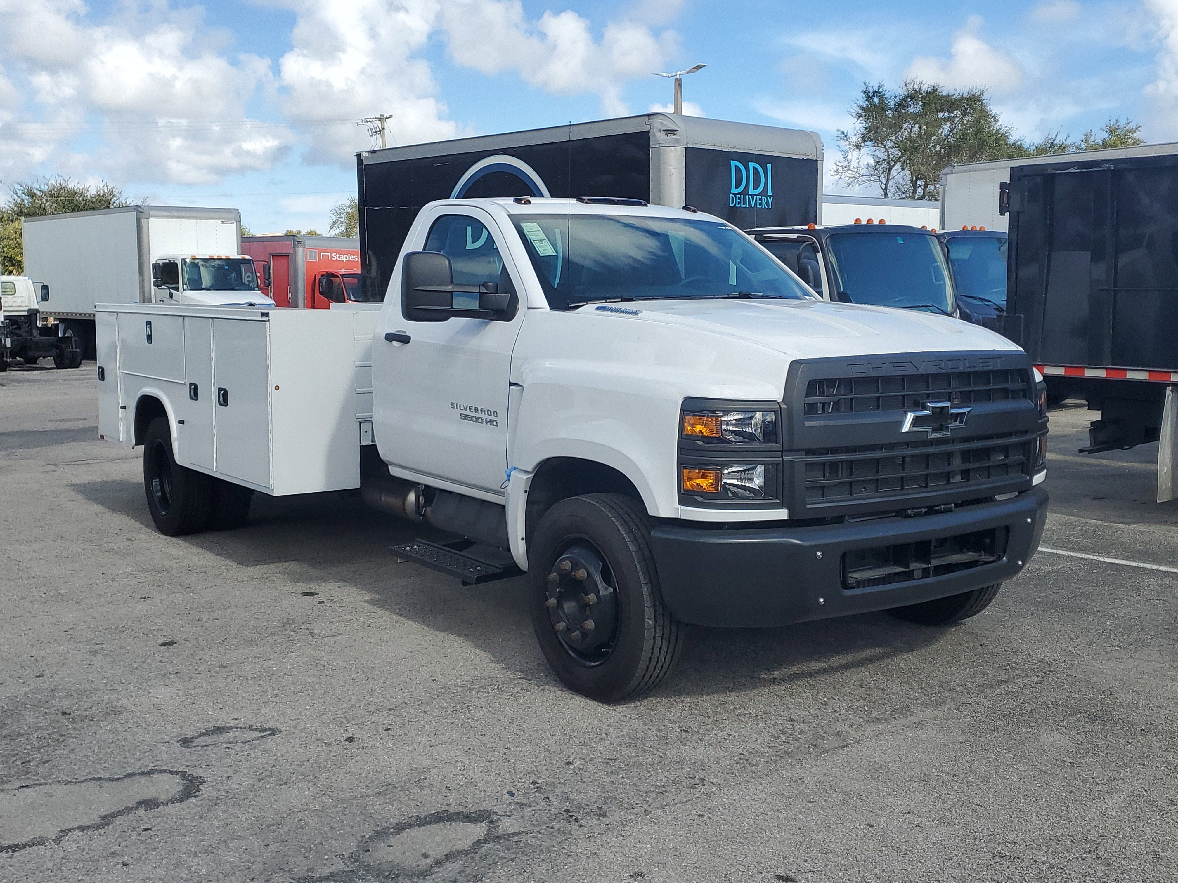 2024 Chevrolet Silverado 5500 HD Work Truck