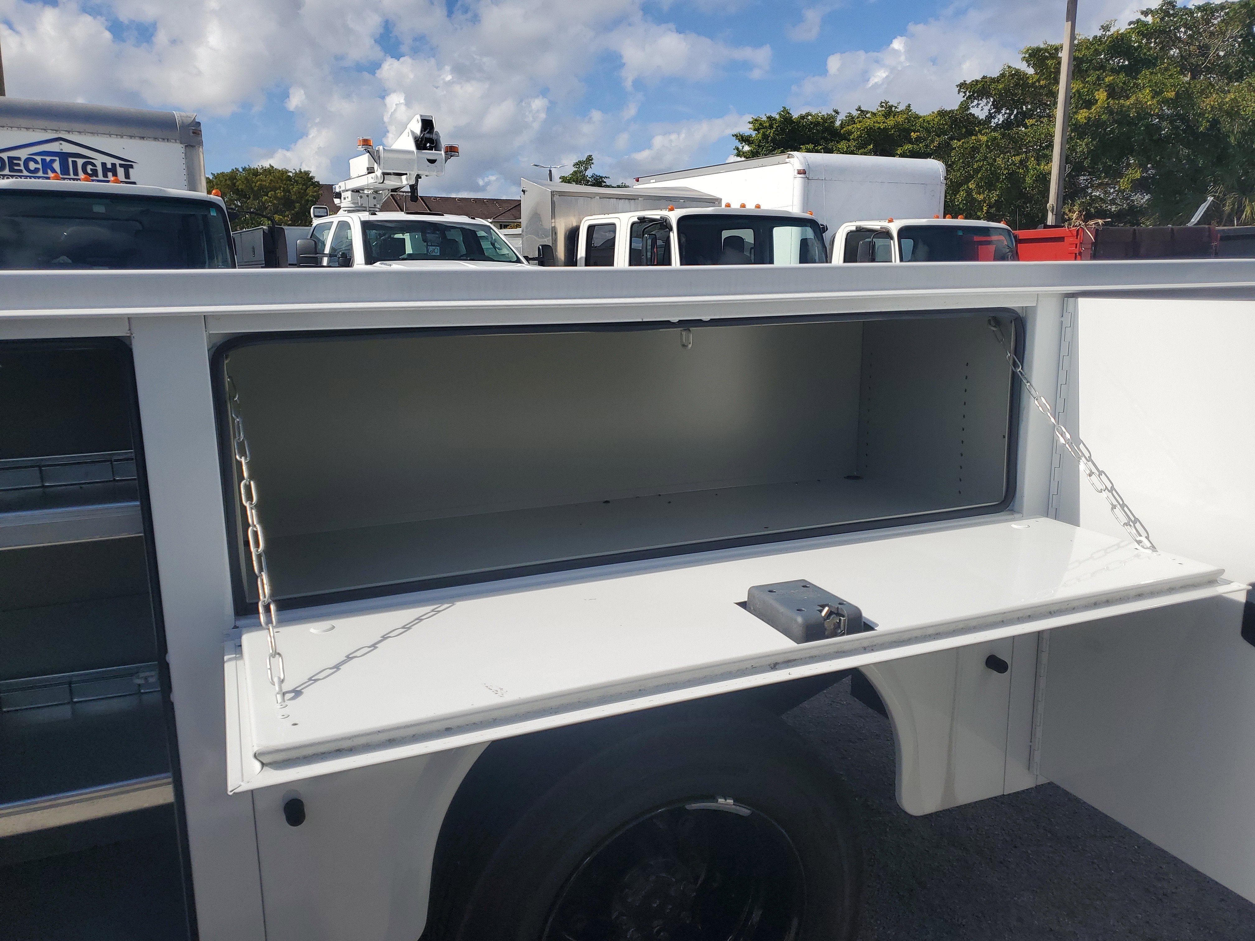 2024 Chevrolet Silverado 5500 HD Work Truck