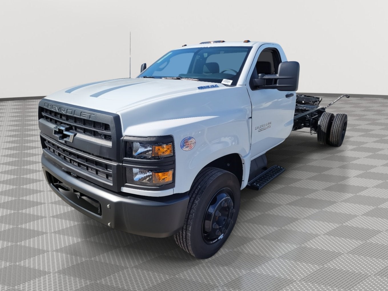 2024 Chevrolet Silverado 6500 HD Work Truck