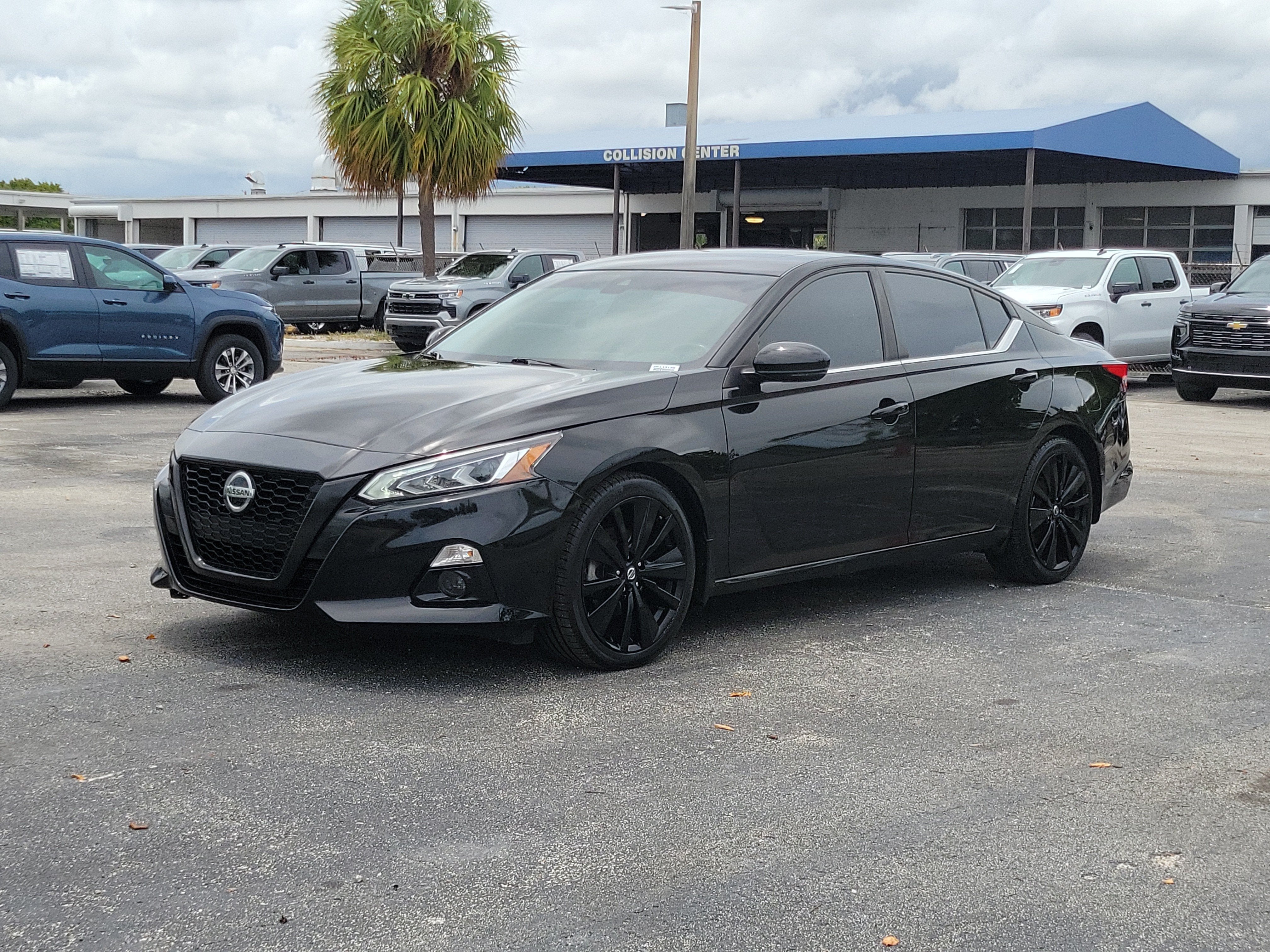 2022 Nissan Altima 2.5 SR