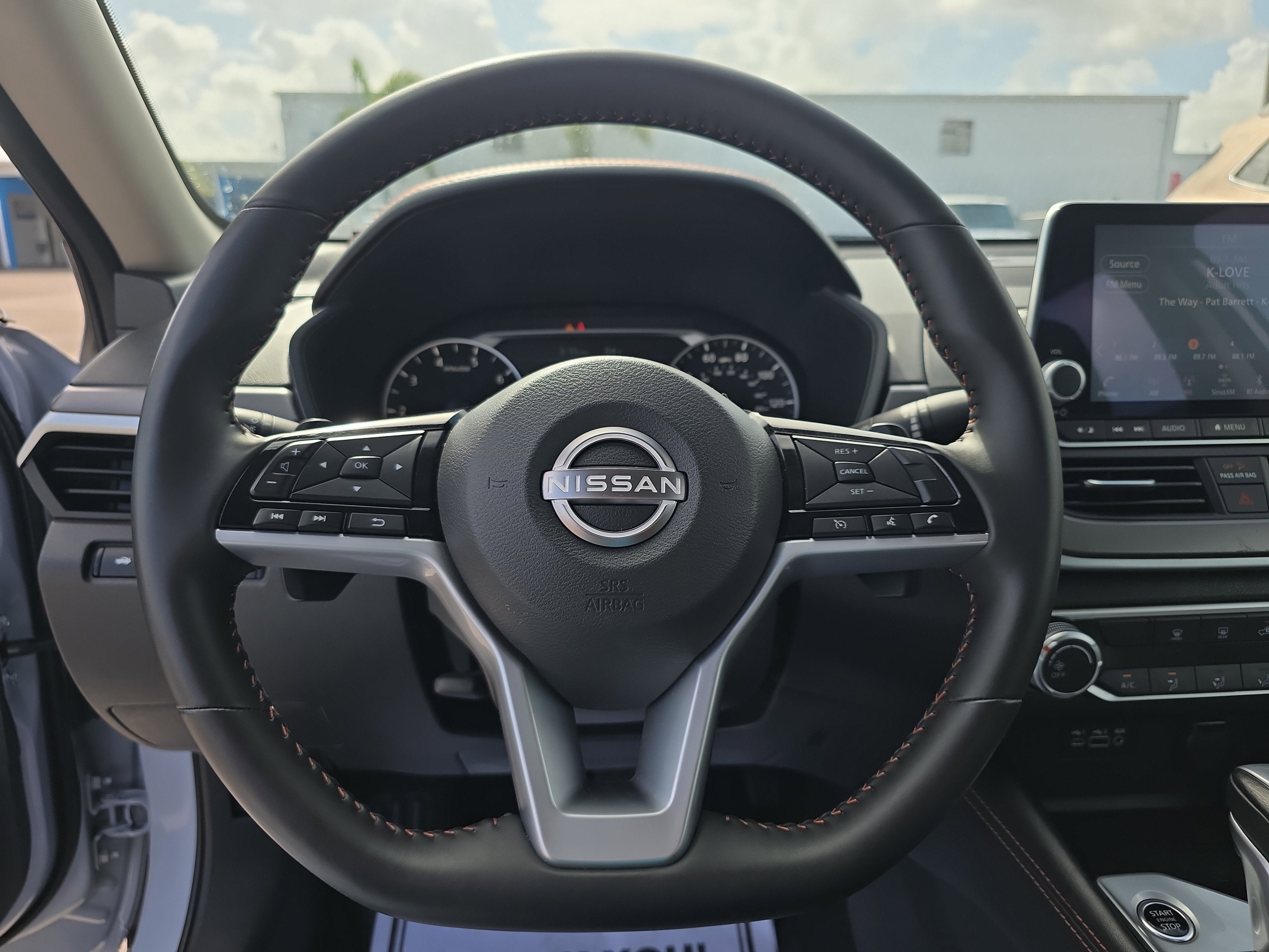 2025 Nissan Altima SR