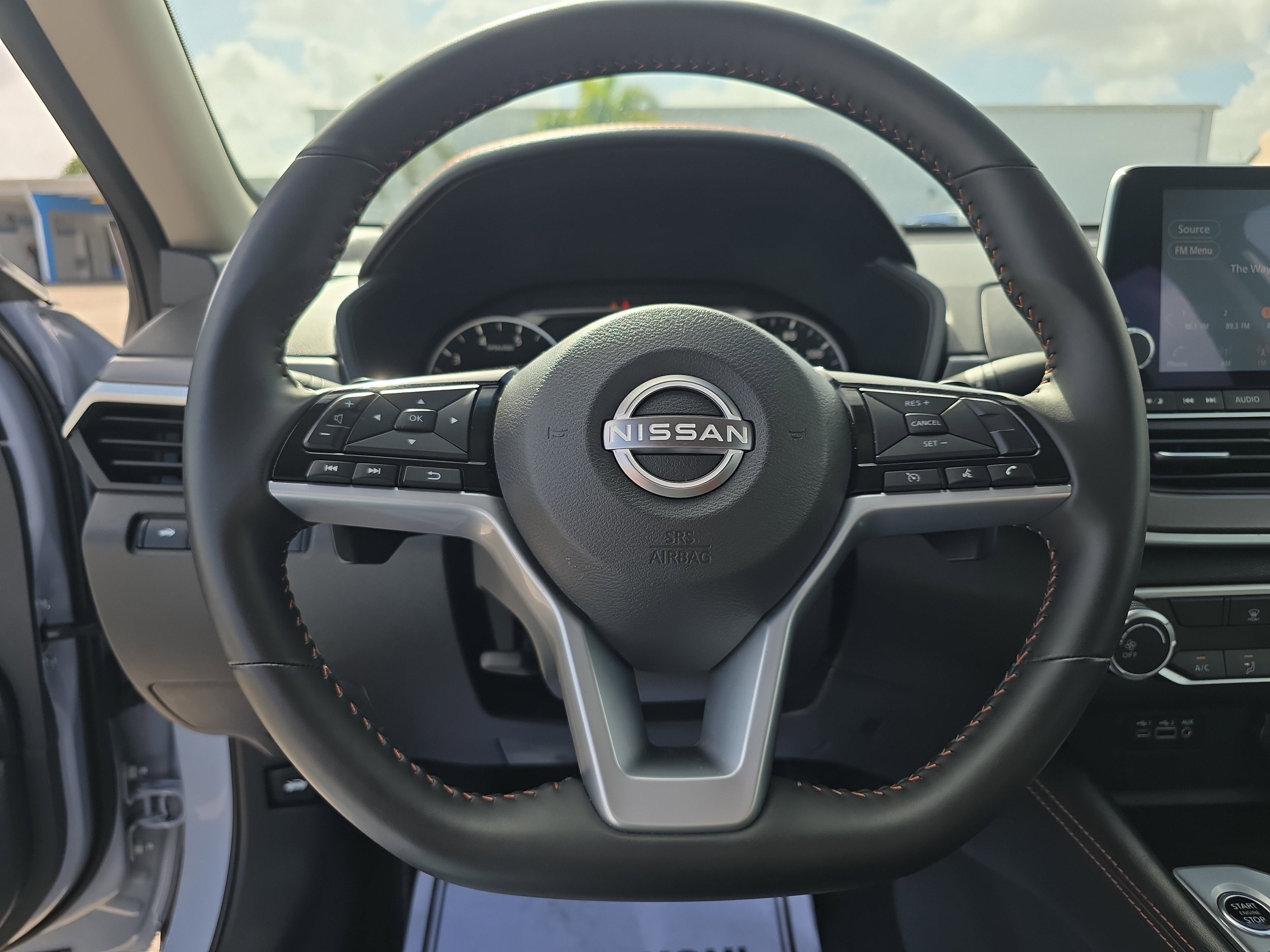 2025 Nissan Altima SR