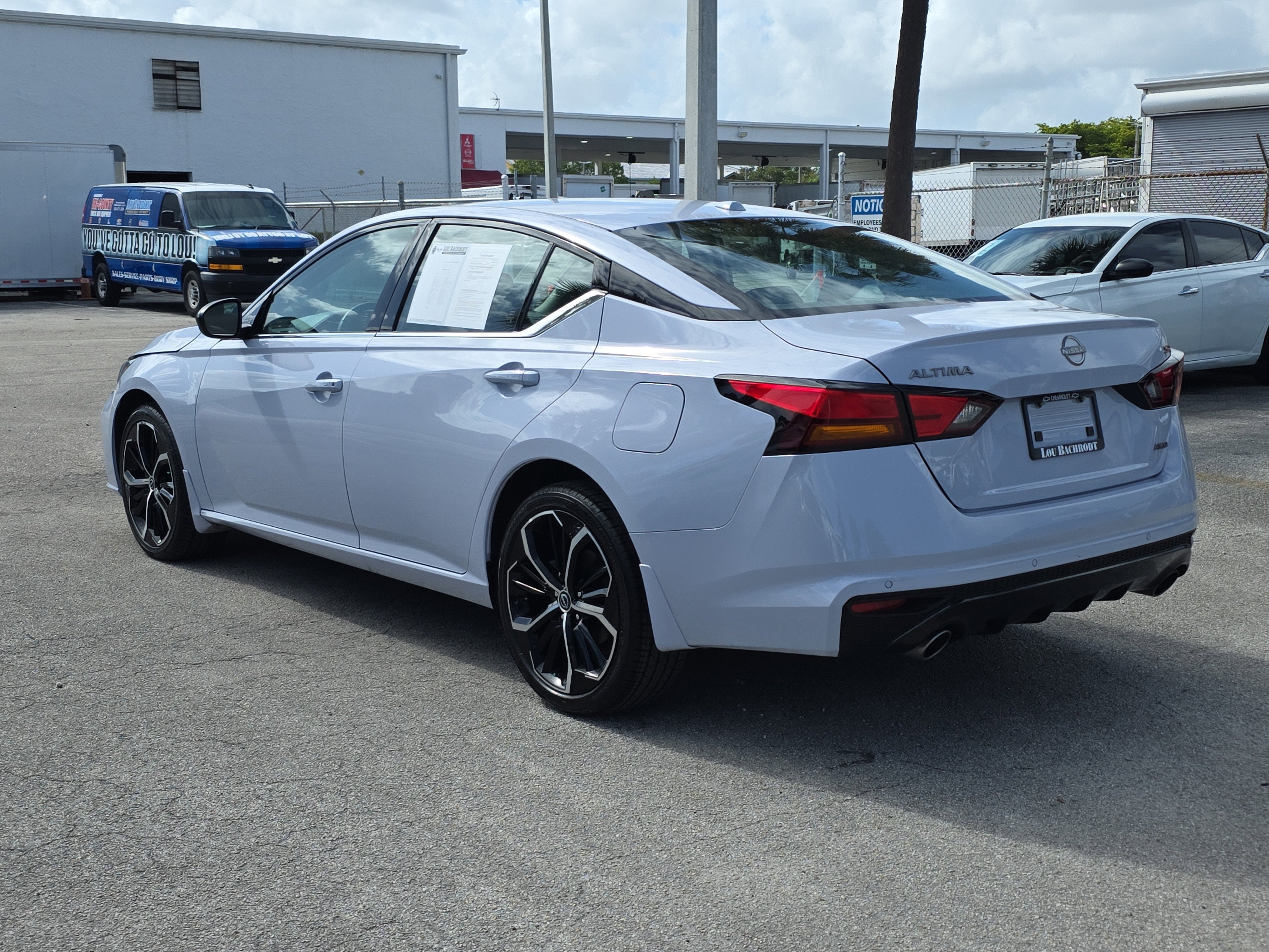 2025 Nissan Altima SR