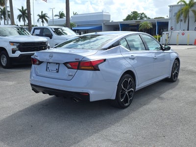 2025 Nissan Altima SR