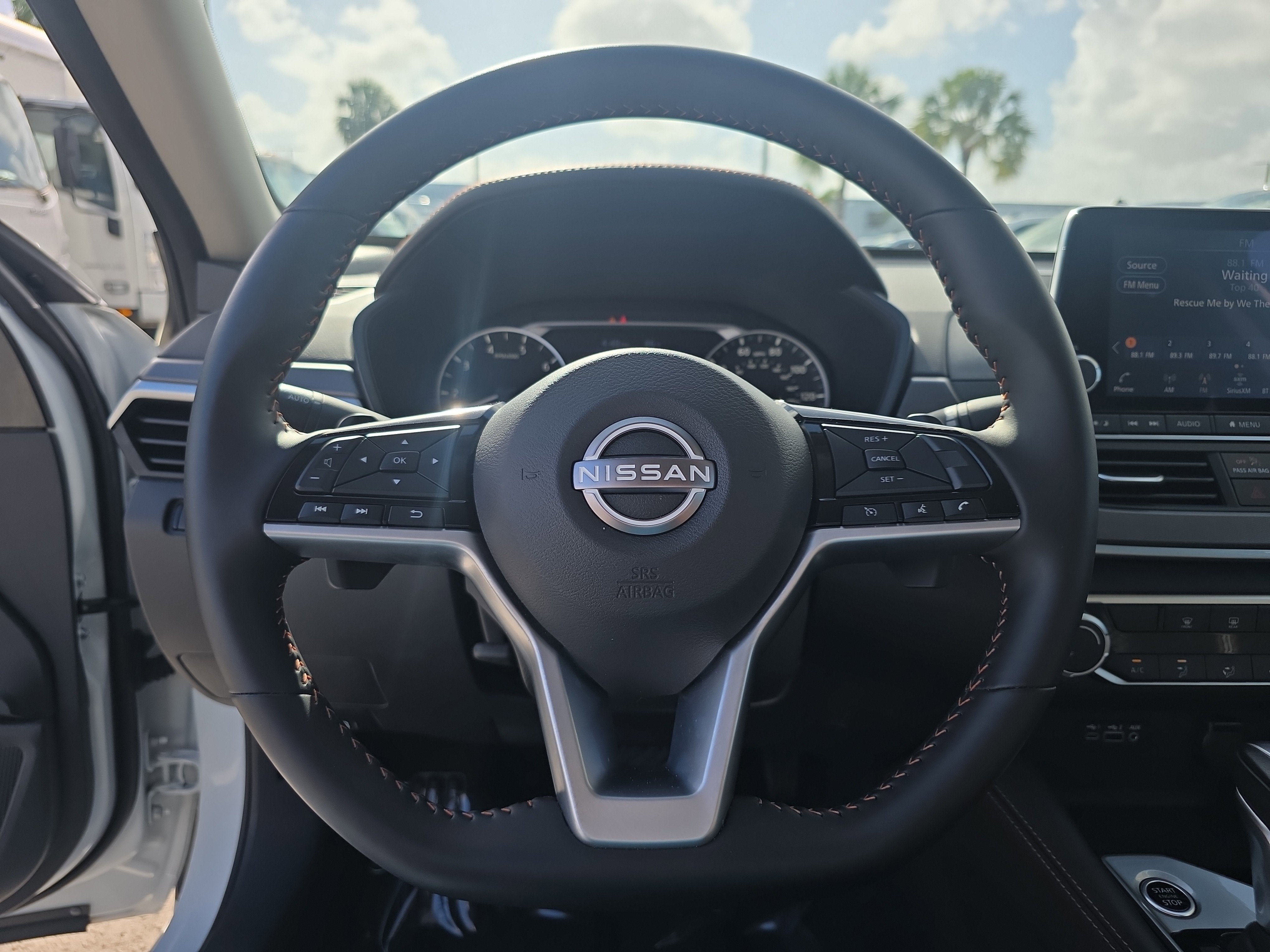 2025 Nissan Altima SR